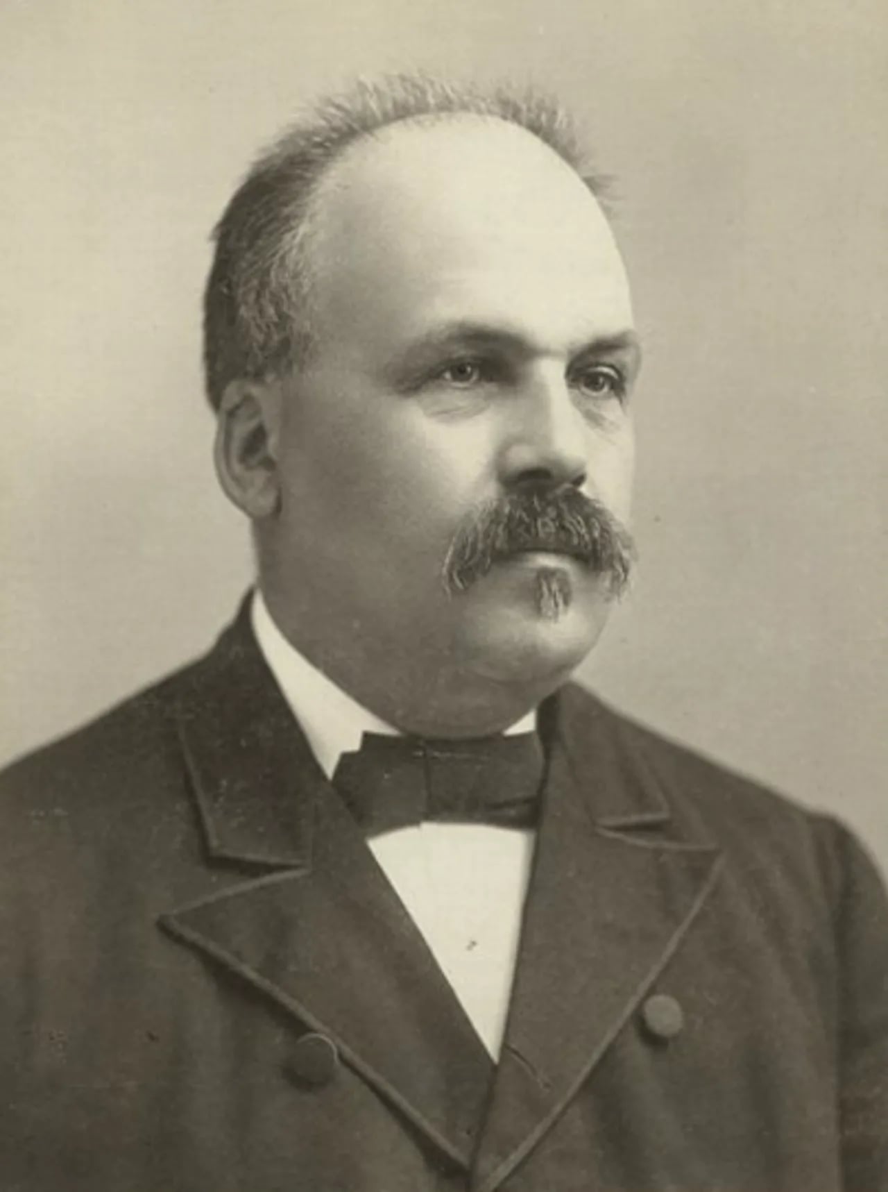 Porträt von Jérôme-Adolphe Chicoyne (1844–1910) – Gedenkseite