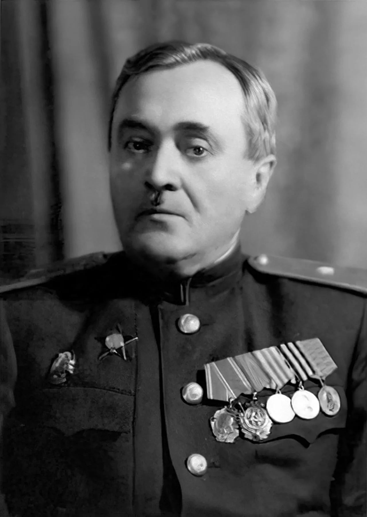 Porträt von Alexander Wassiljewitsch Alexandrow (1883–1946) – Gedenkseite