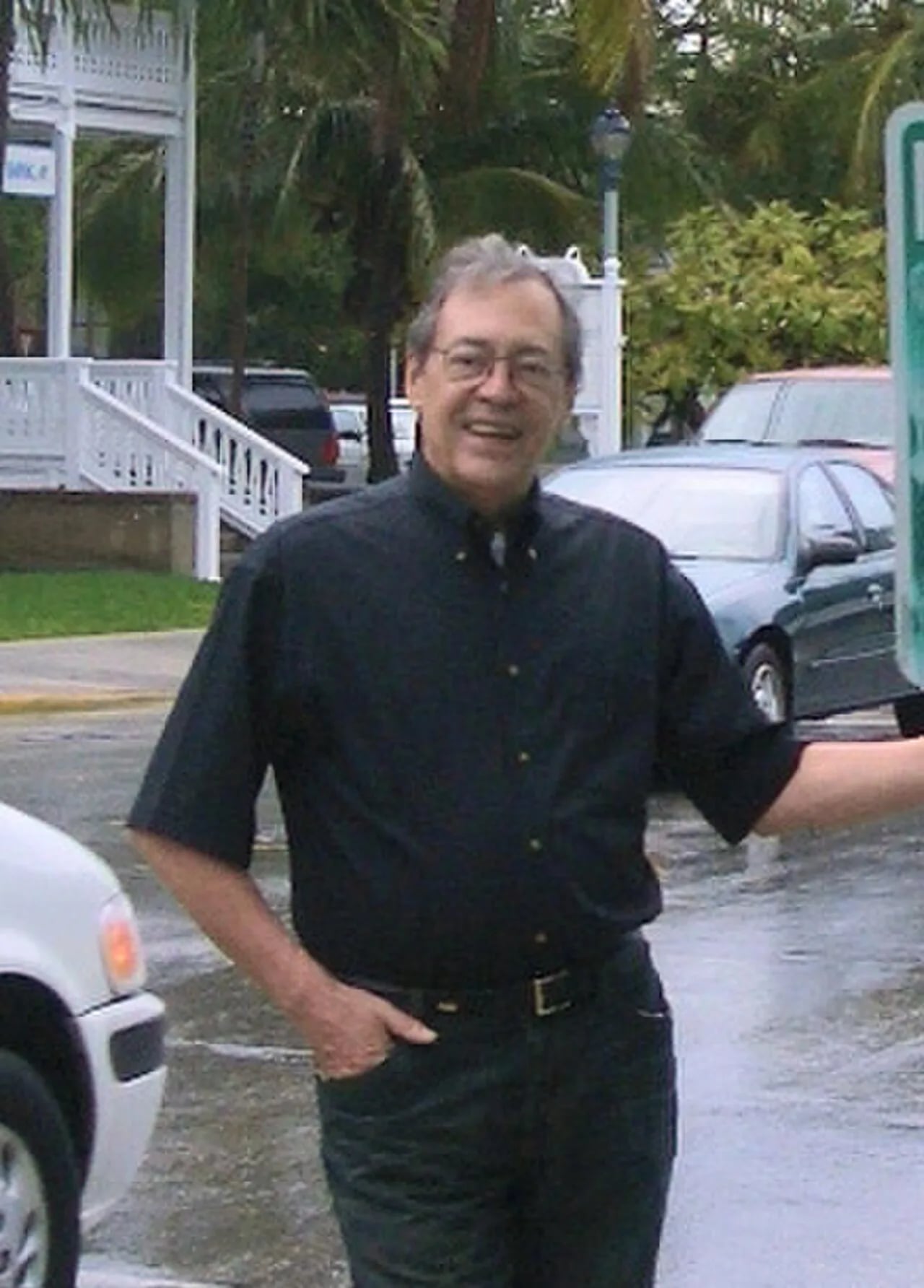 Portrait of Tommy Vance (1940–2005) – memorial page