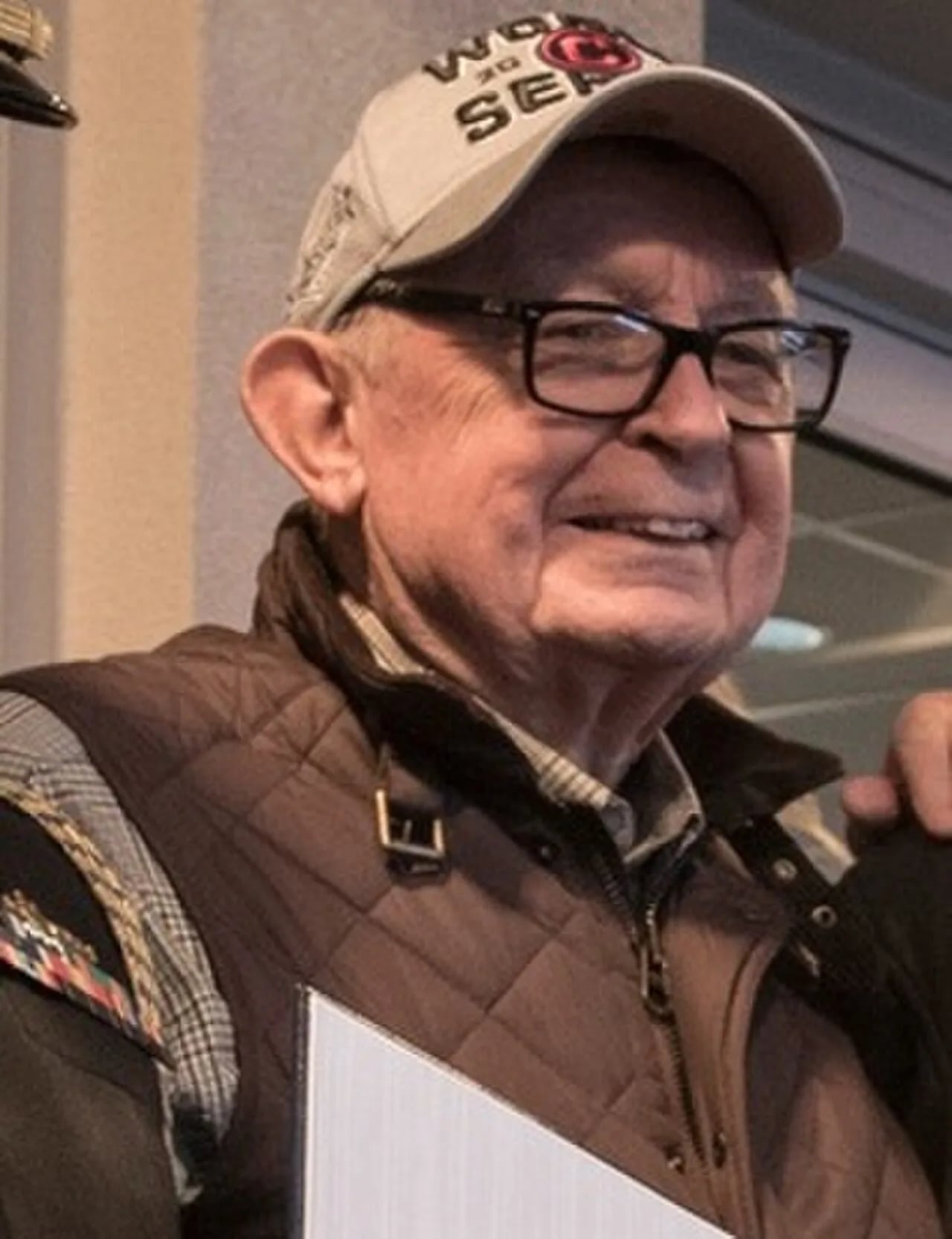Porträt von Larry Dolan (1931–2025) – Gedenkseite
