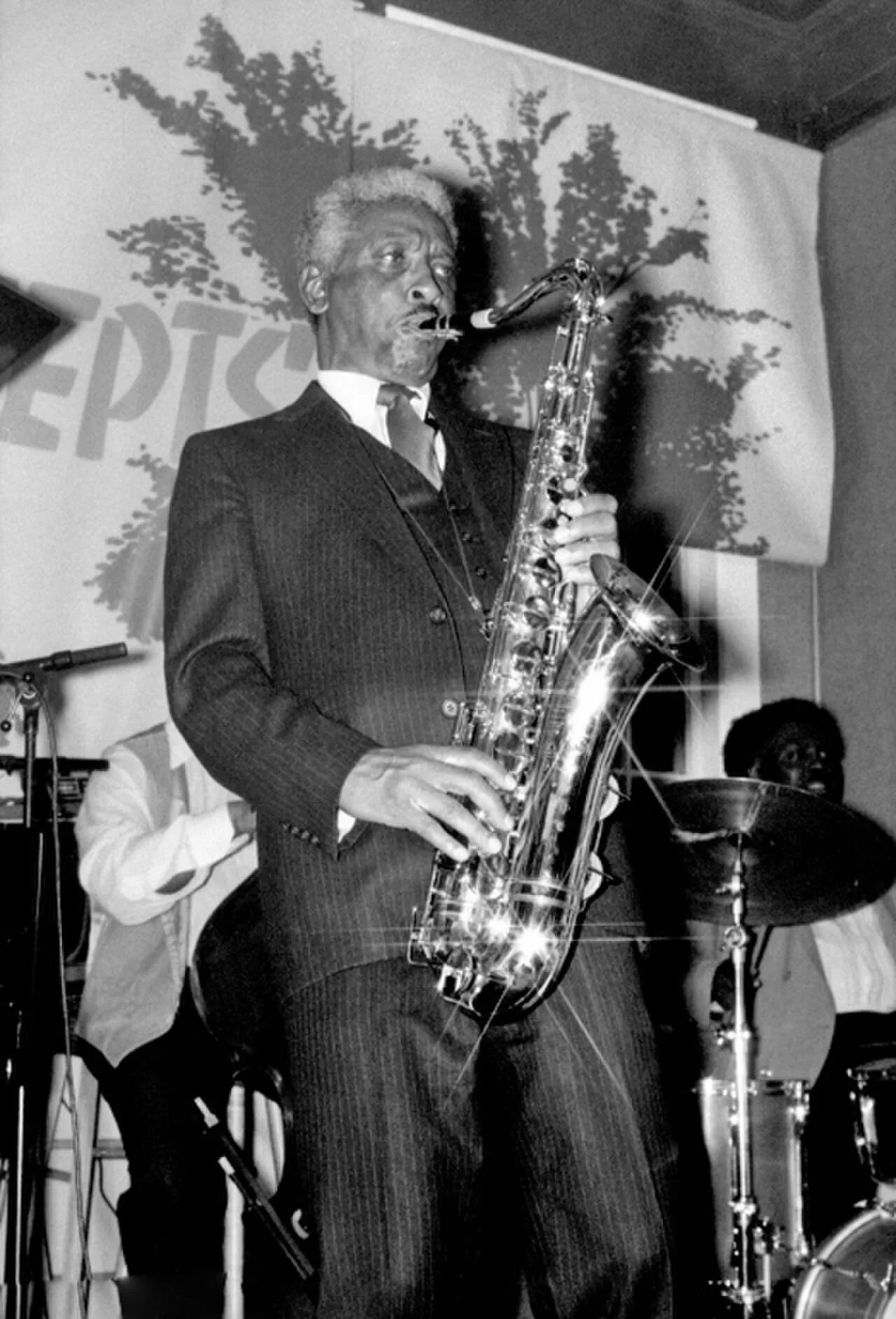 Portrait of Teddy Edwards (1924–2003) – memorial page