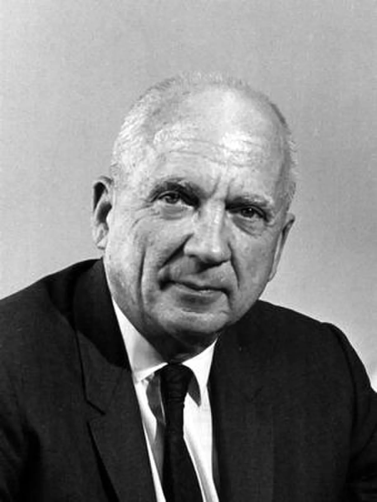 Porträt von Norris Bradbury (1909–1997) – Gedenkseite