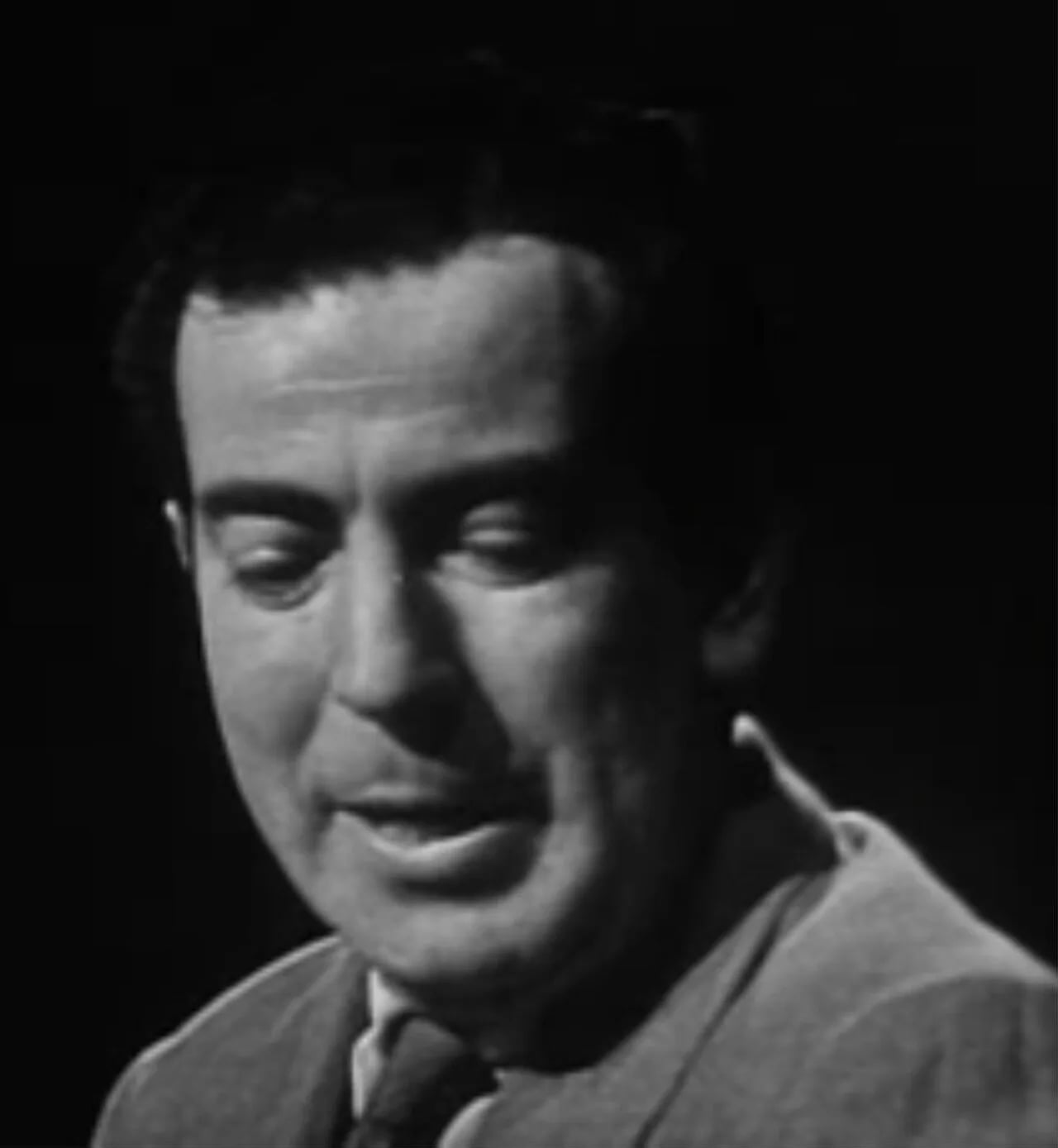 Porträt von Stephen Elliott (1918–2005) – Gedenkseite