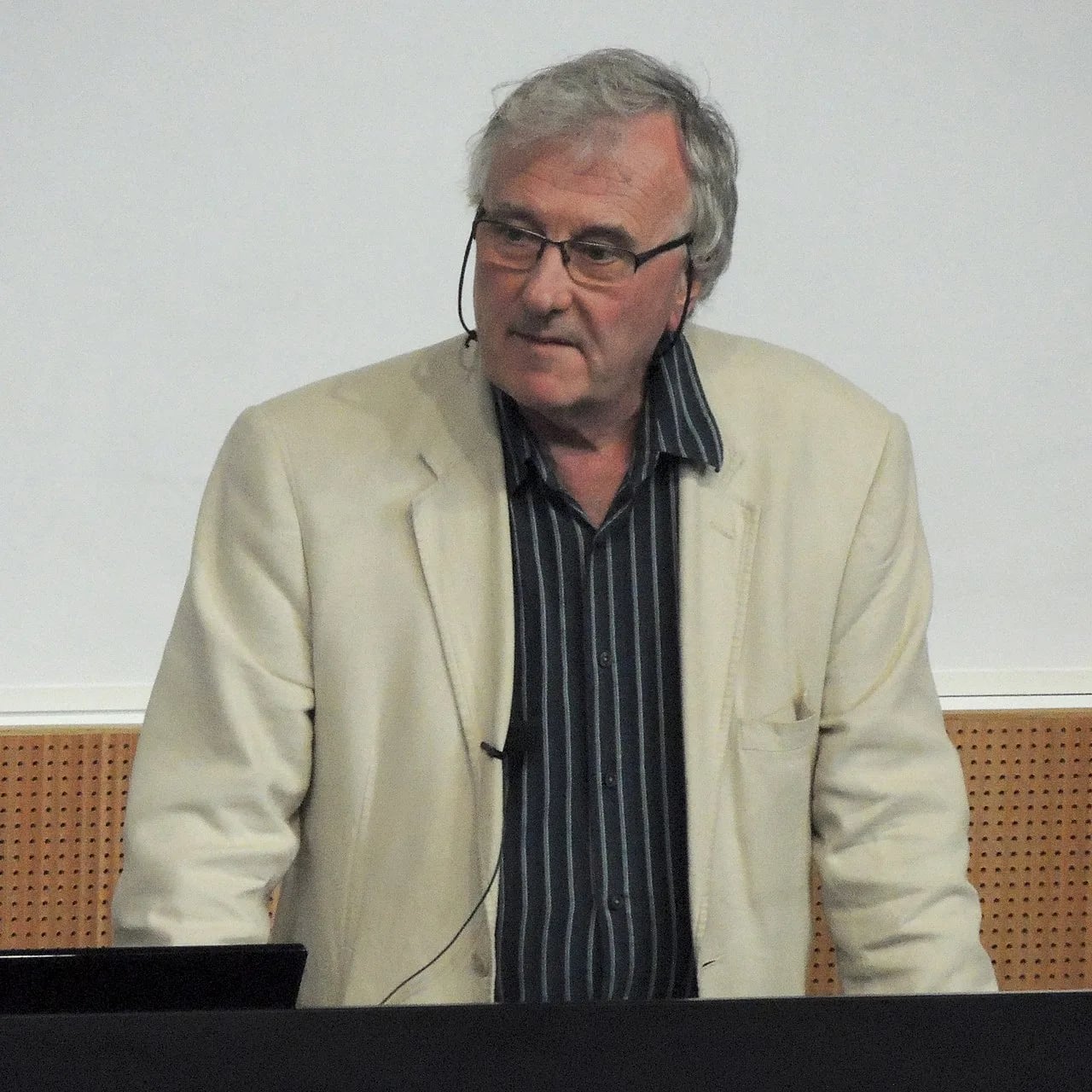 Portrait of Richard Fortey (1946–2025) – memorial page