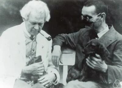 Porträt von Gaston Maurice Julia (1893–1978) – Gedenkseite