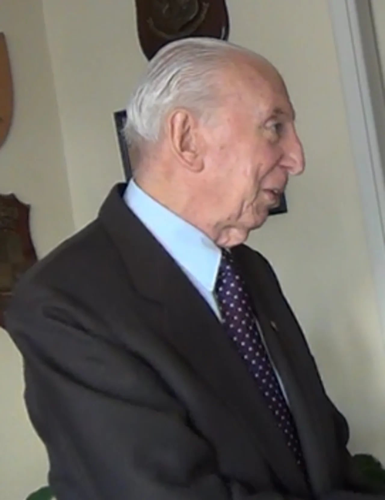 Portrait of Carlos Büsser (1928–2012) – memorial page