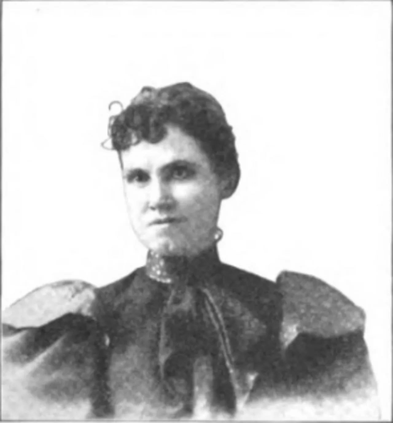 Portrait of Lizzie Holmes (1850–1926) – memorial page