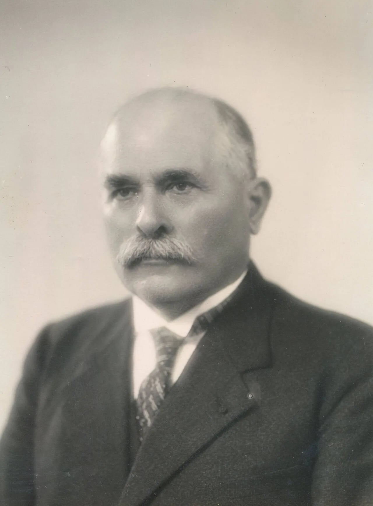 Portrait of Louis Courot (1873–1958) – memorial page