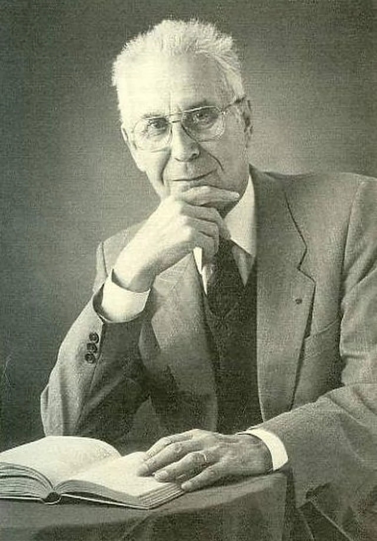 Porträt von Louis Desgraves (1921–1999) – Gedenkseite
