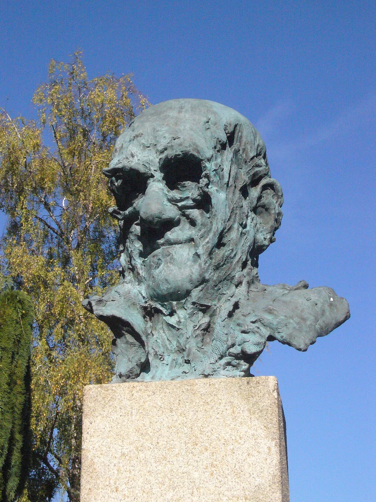 Portrait of Louis Longequeue (1914–1990) – memorial page