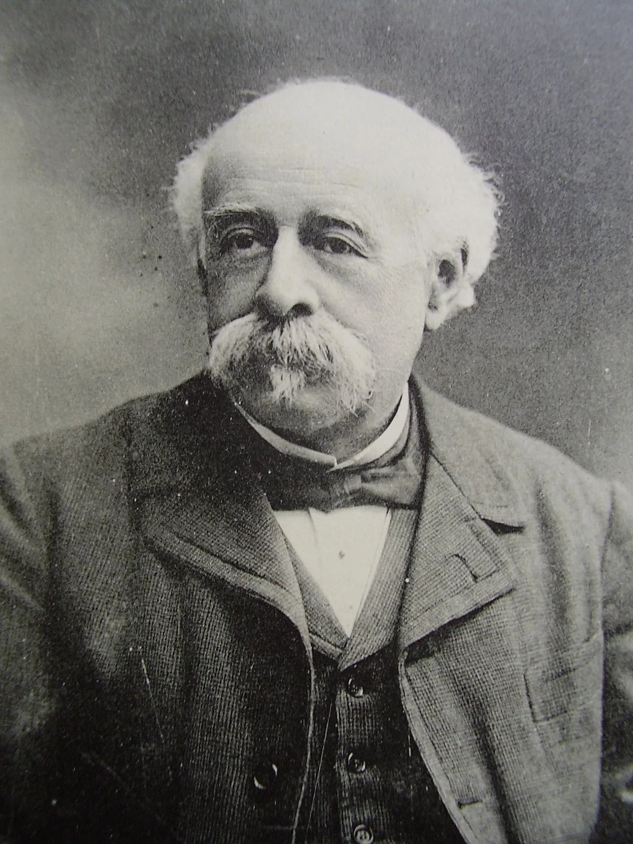 Portrait of Louis Passy (1830–1913) – memorial page