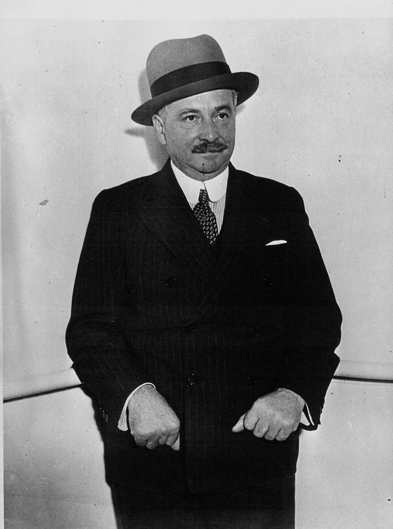 Porträt von Louis de Chappedelaine (1876–1939) – Gedenkseite
