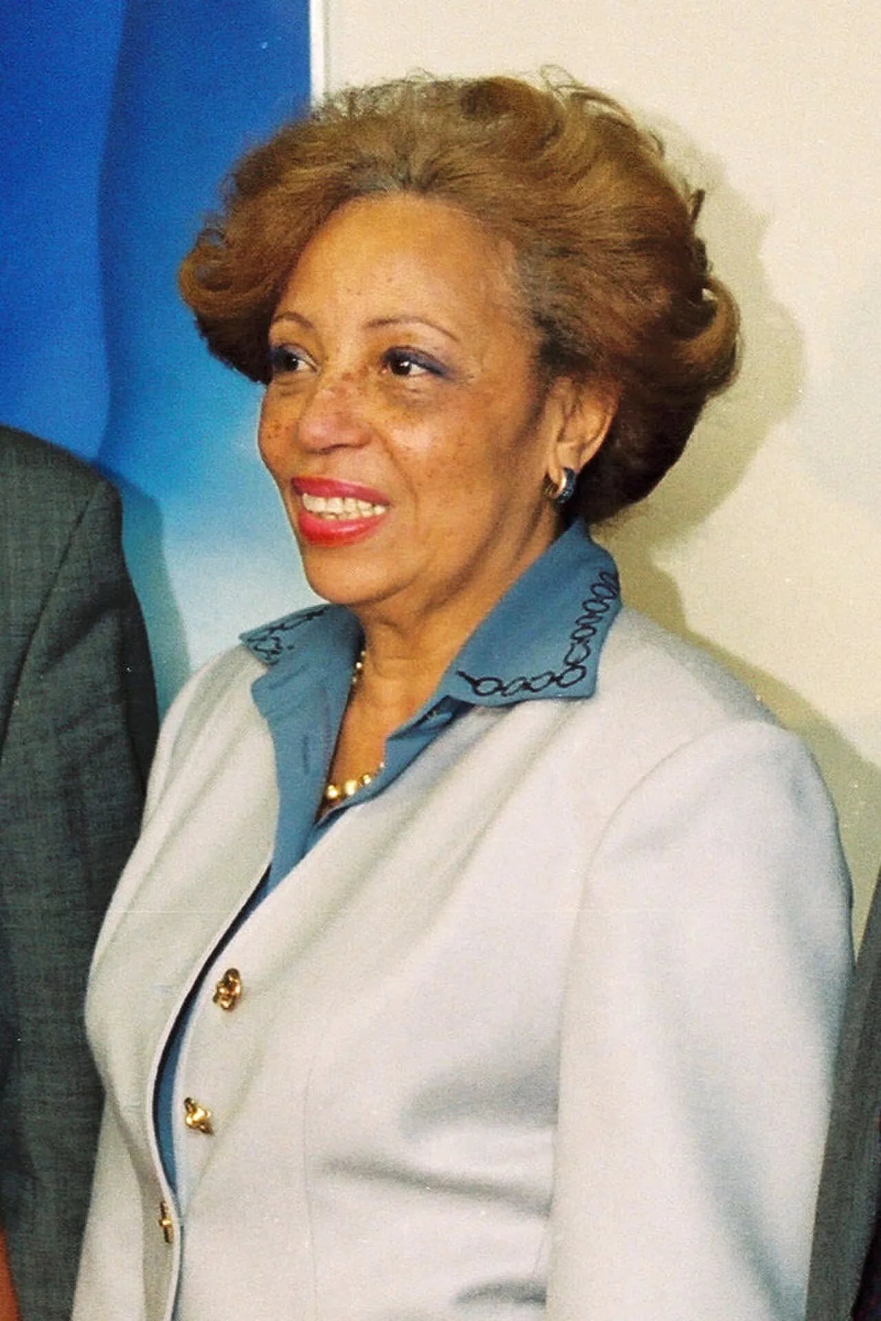 Portrait of Lucette Michaux-Chevry (1929–2021) – memorial page