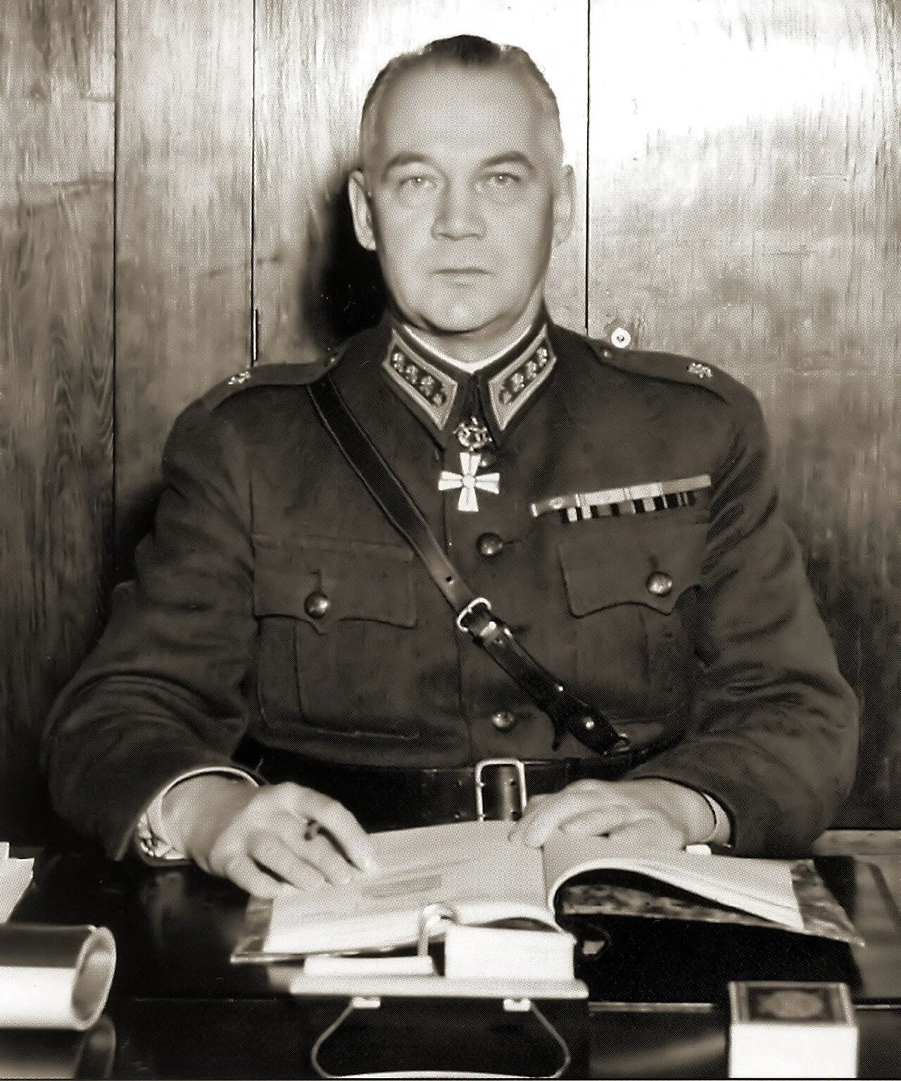 Porträt von Aarne Sihvo (1889–1963) – Gedenkseite