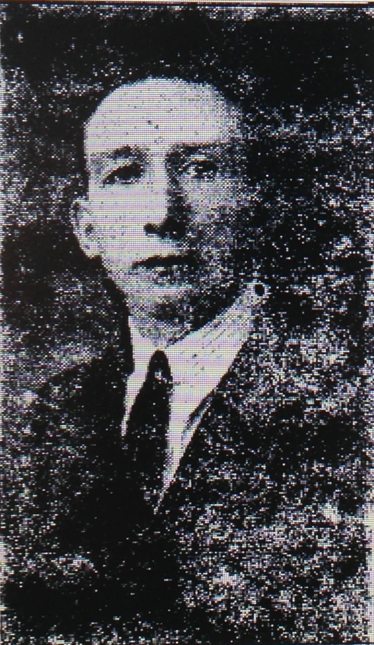 Portrait of Léon Lesoil (1892–1942) – memorial page