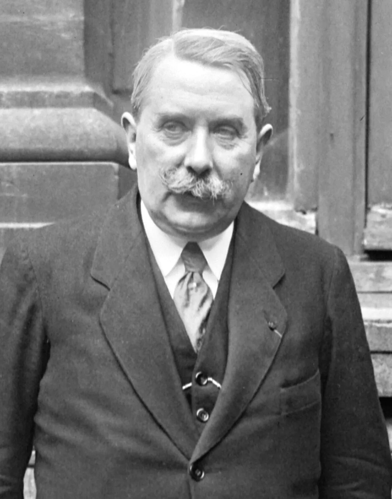 Portrait of Léon Riotor (1865–1946) – memorial page