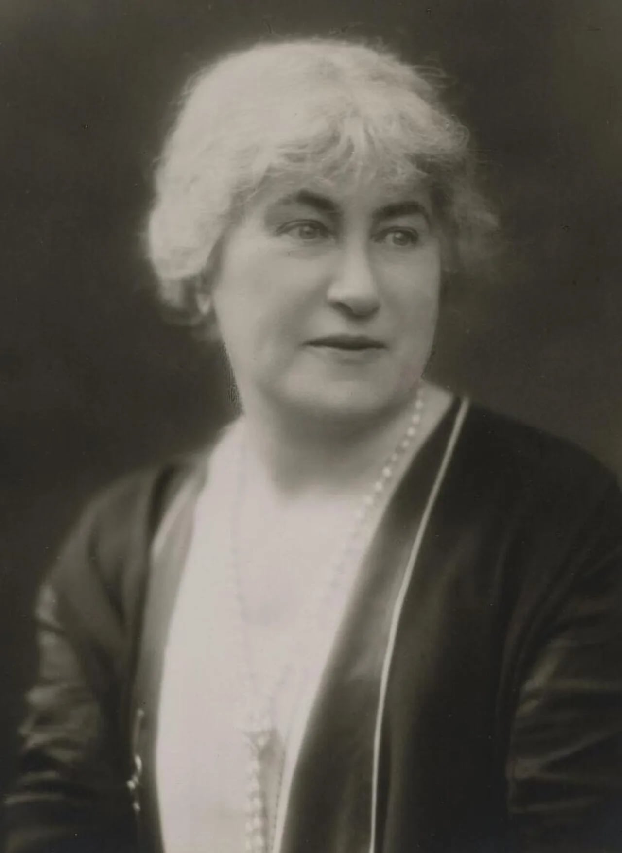 Portrait of Léontine Zanta (1872–1942) – memorial page