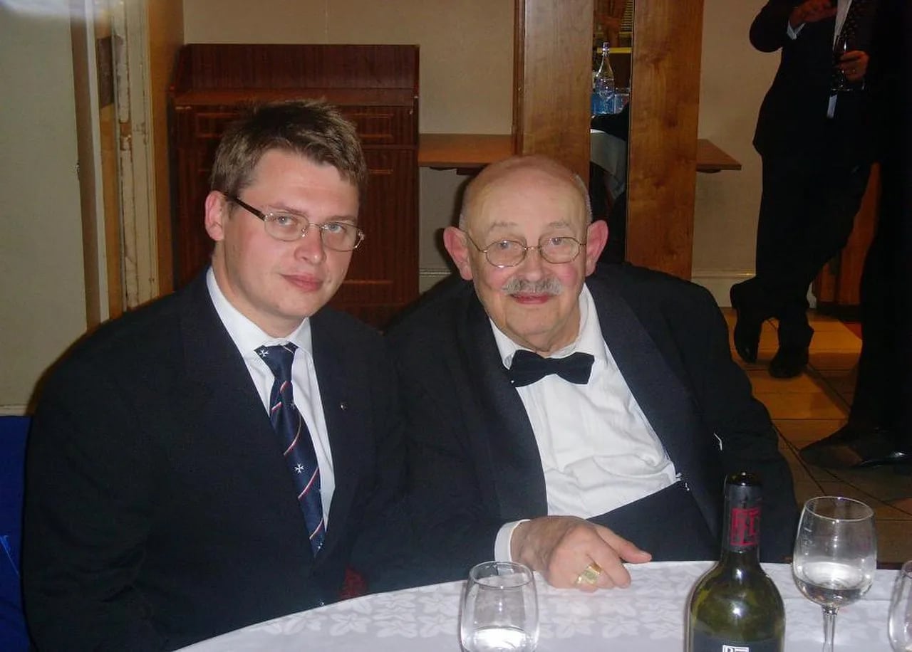 Portrait of Juliusz Nowina-Sokolnicki (1920–2009) – memorial page
