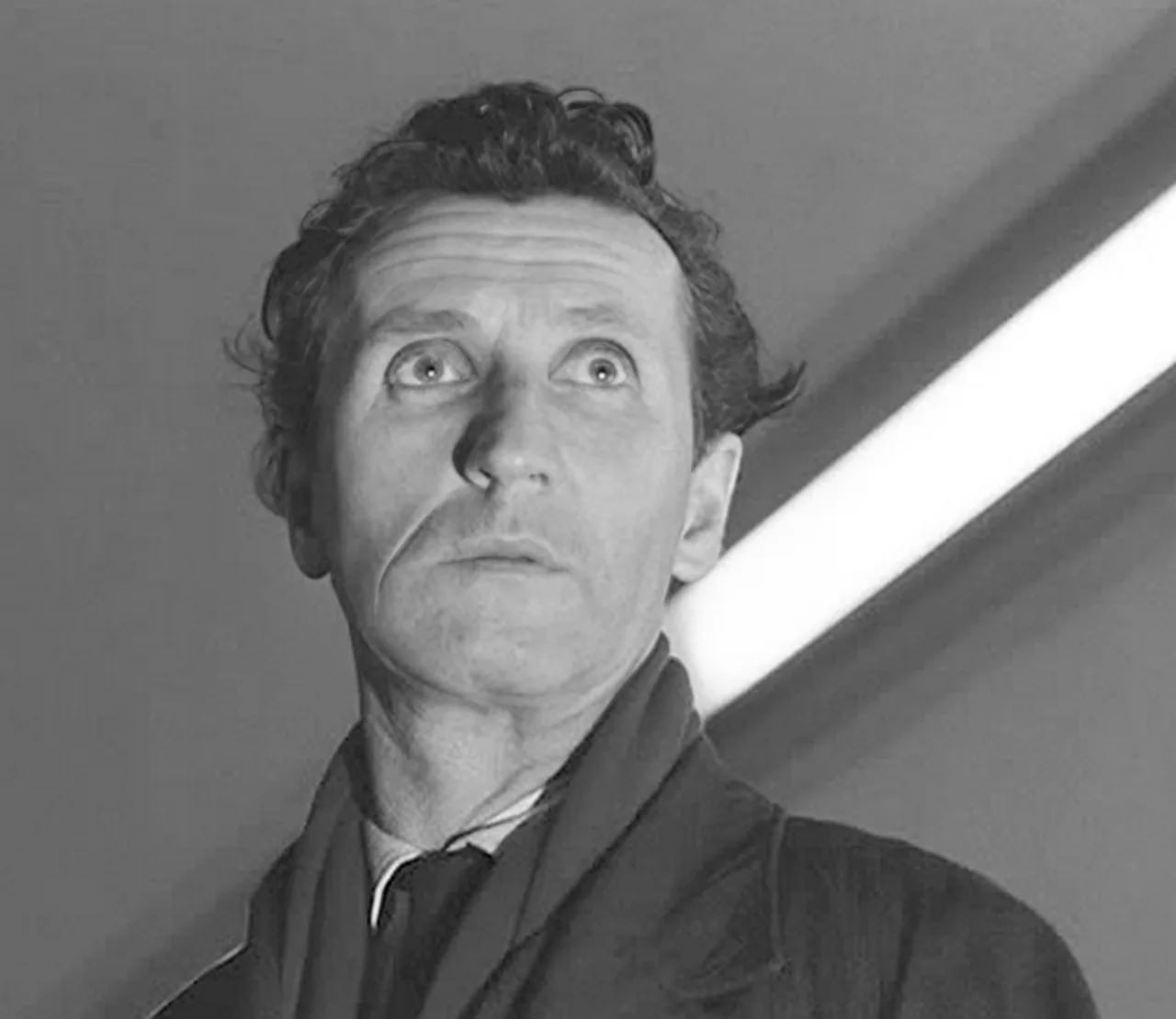 Portrait of Mac Ronay (1913–2004) – memorial page