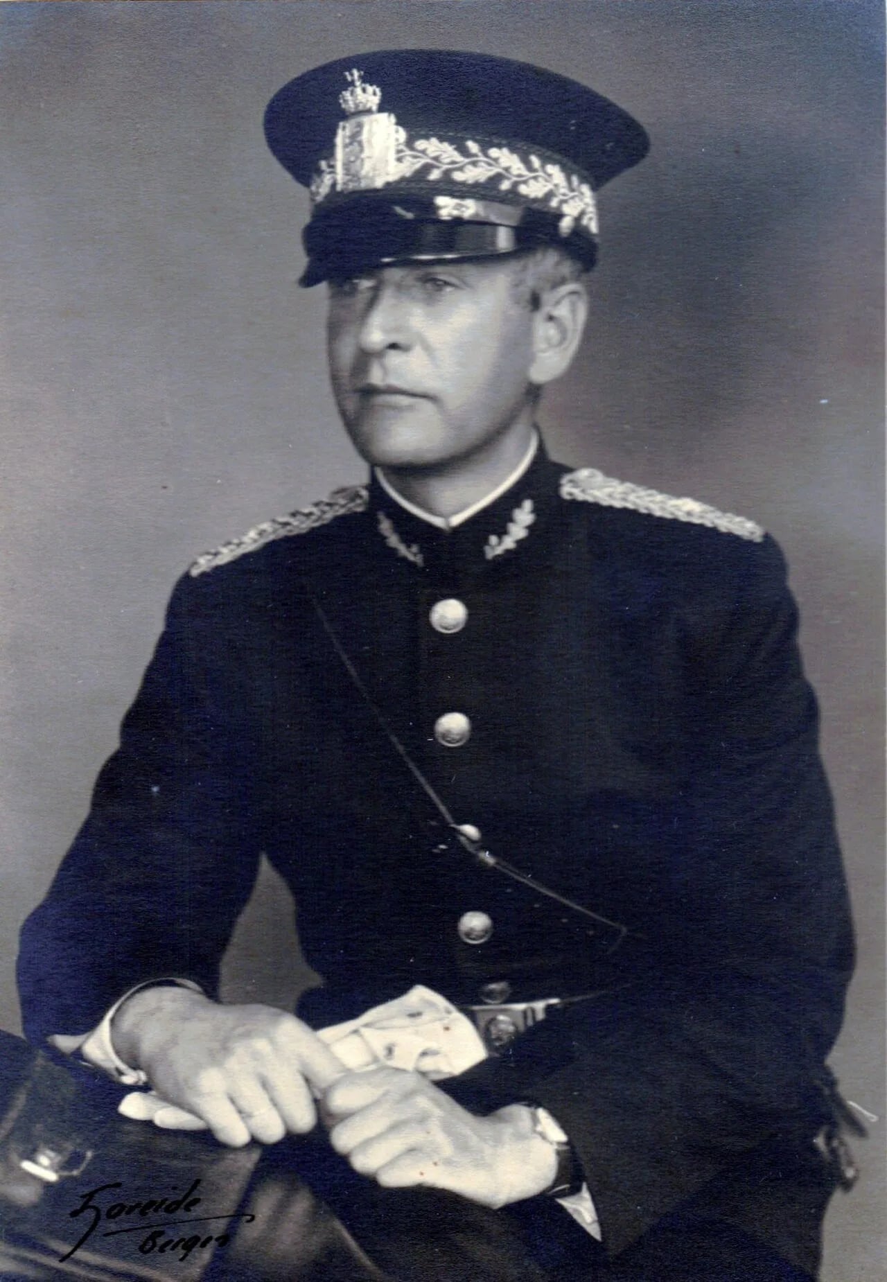 Portrait of Gunnar Eilifsen (1897–1943) – memorial page