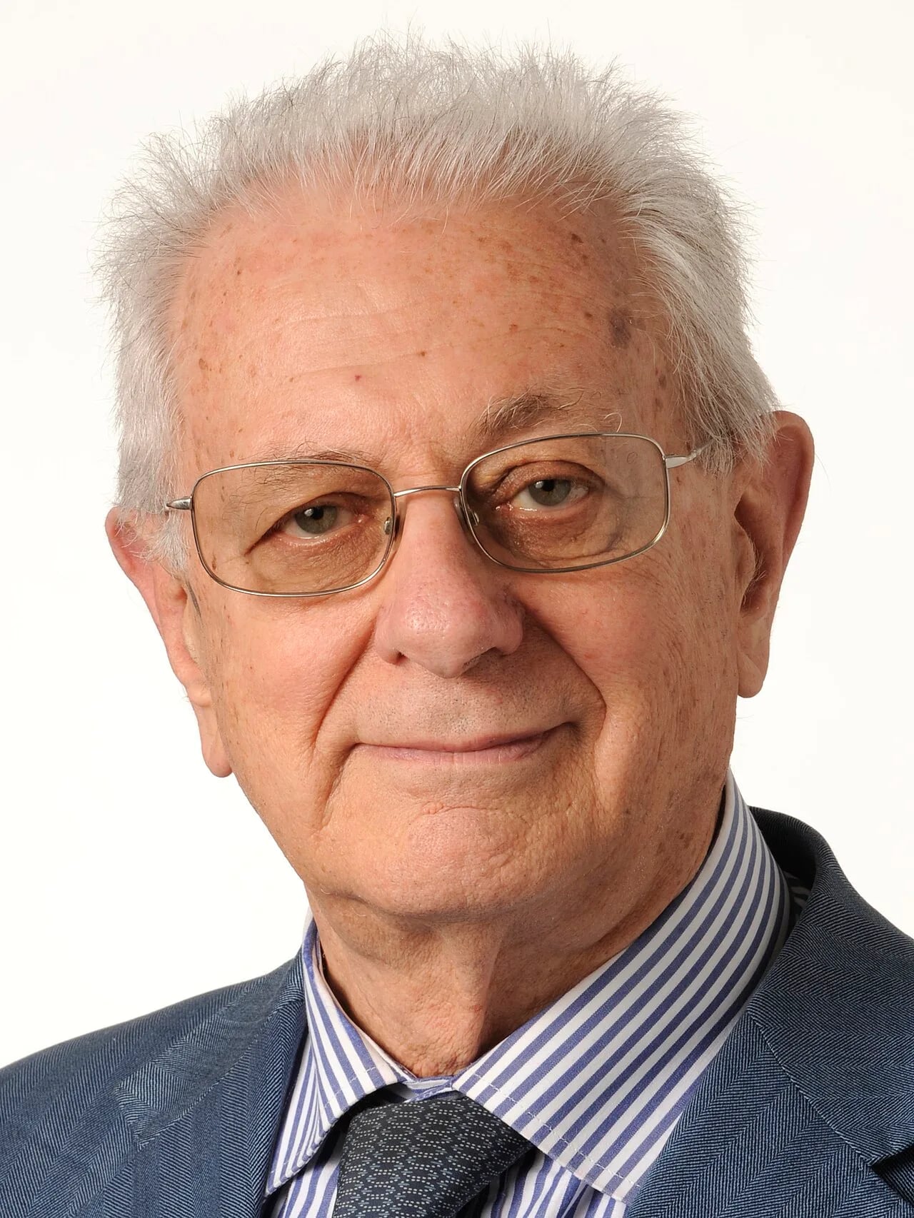 Porträt von Luigi Berlinguer (1932–2023) – Gedenkseite