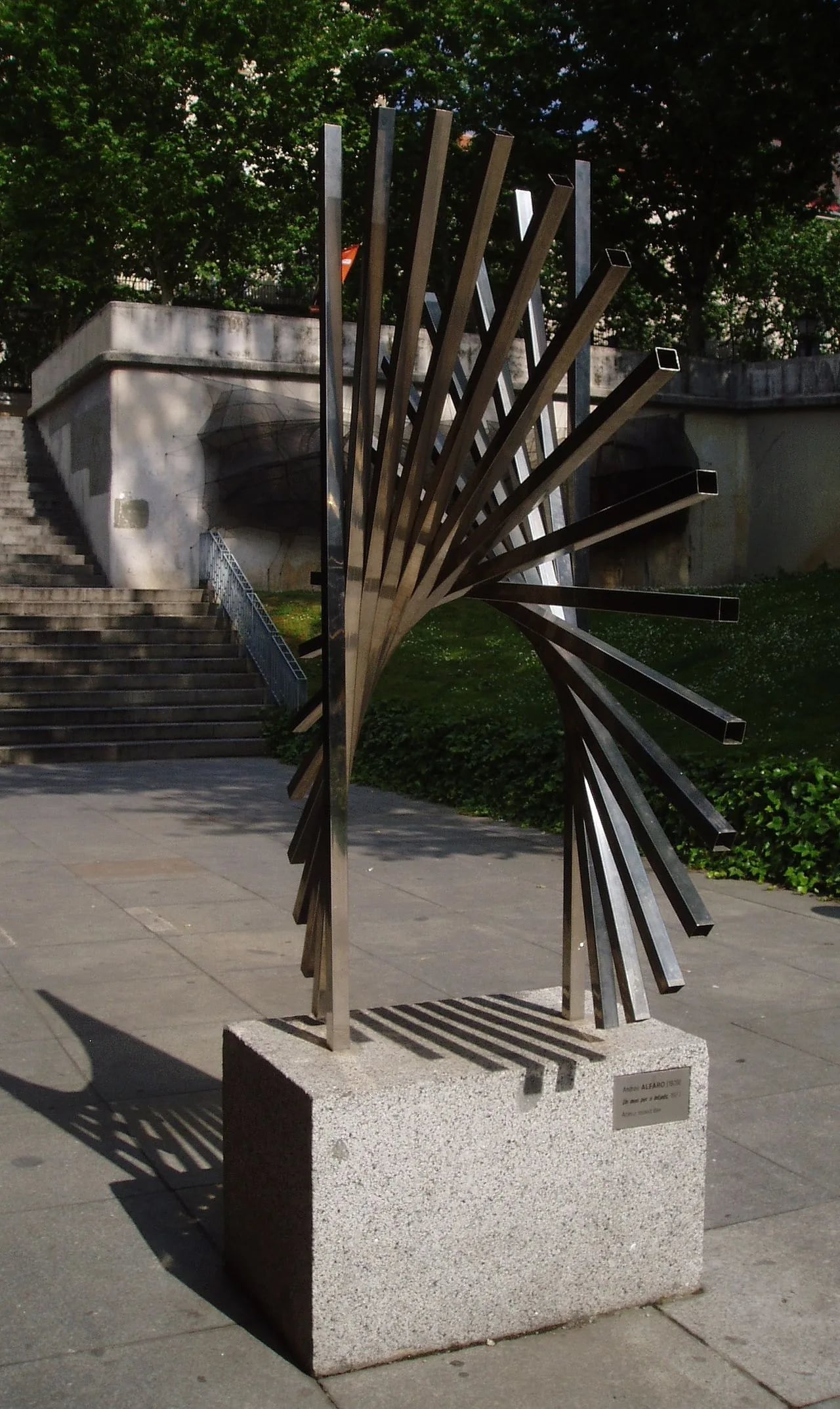 Porträt von Andreu Alfaro (1929–2012) – Gedenkseite