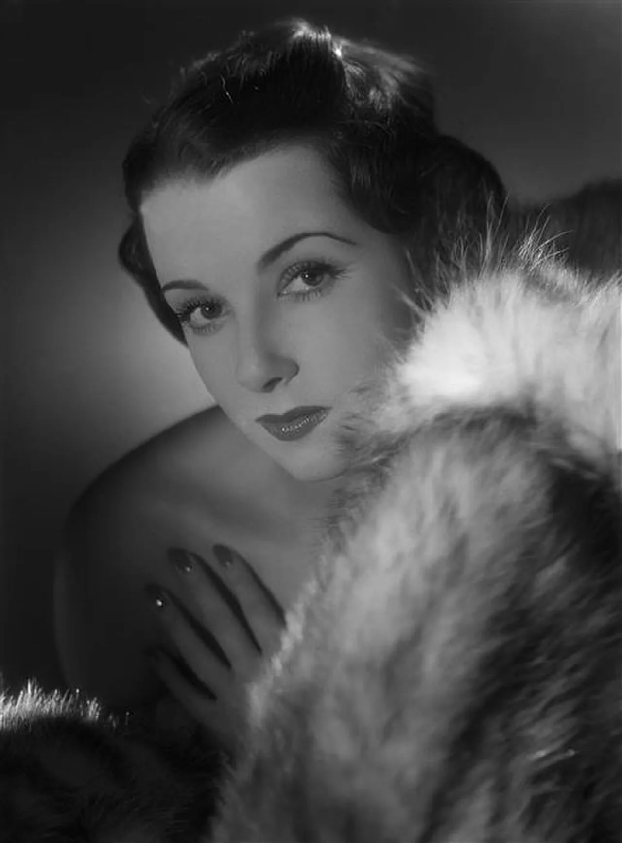 Porträt von Marcelle Derrien (1923–2008) – Gedenkseite