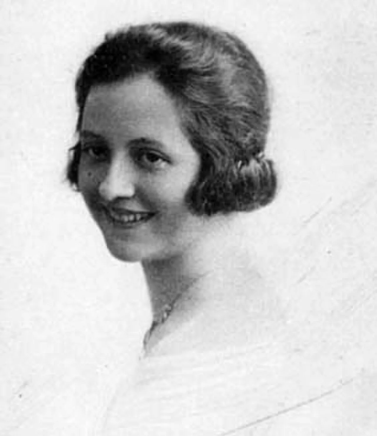 Portrait of Marie-Louise Dubreil-Jacotin (1905–1972) – memorial page