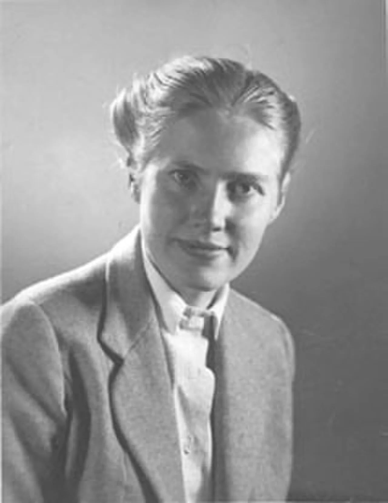 Portrait of Mariette Salbeth (1929–2008) – memorial page