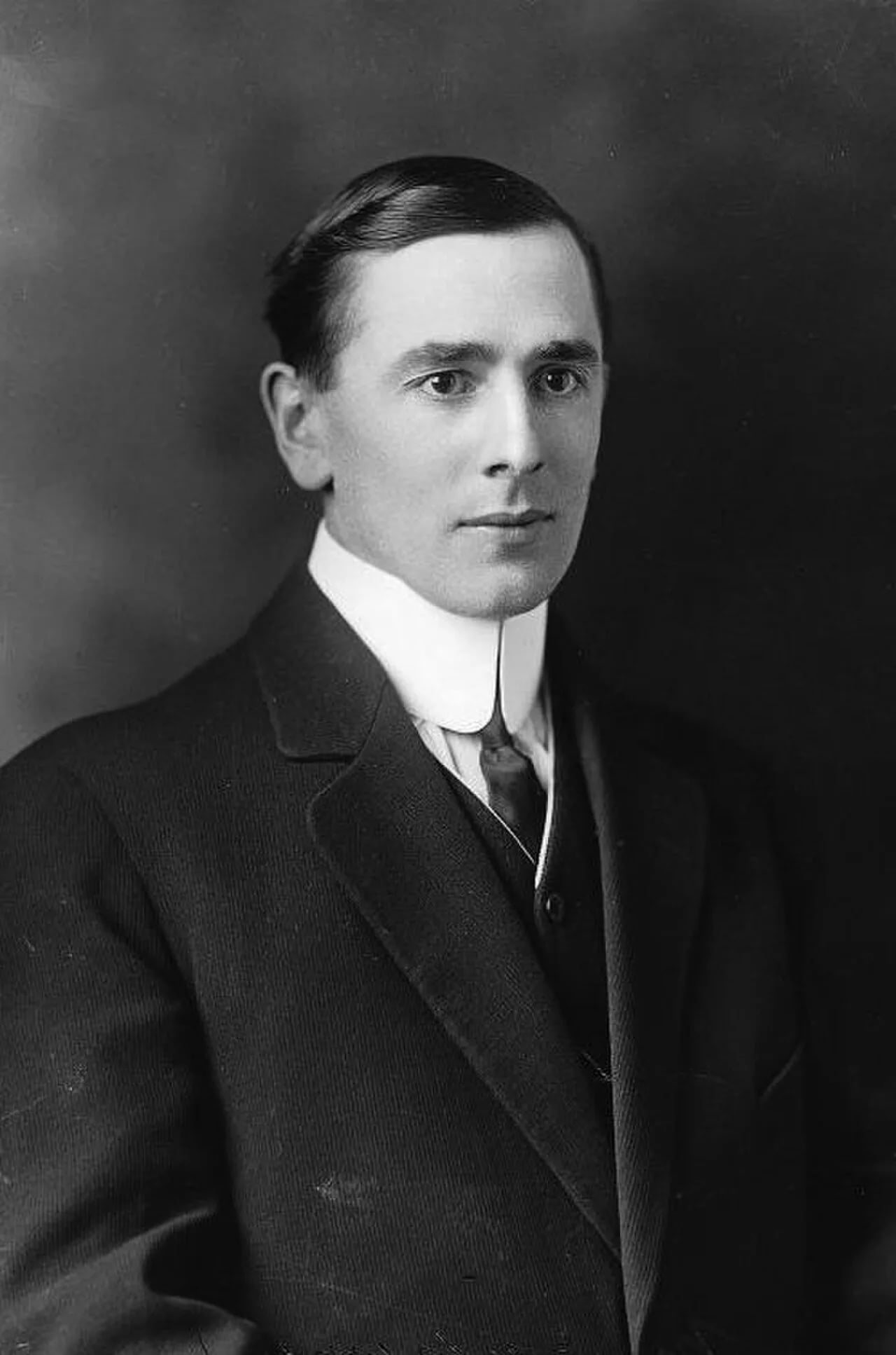 Portrait of Marius Dufresne (1883–1945) – memorial page