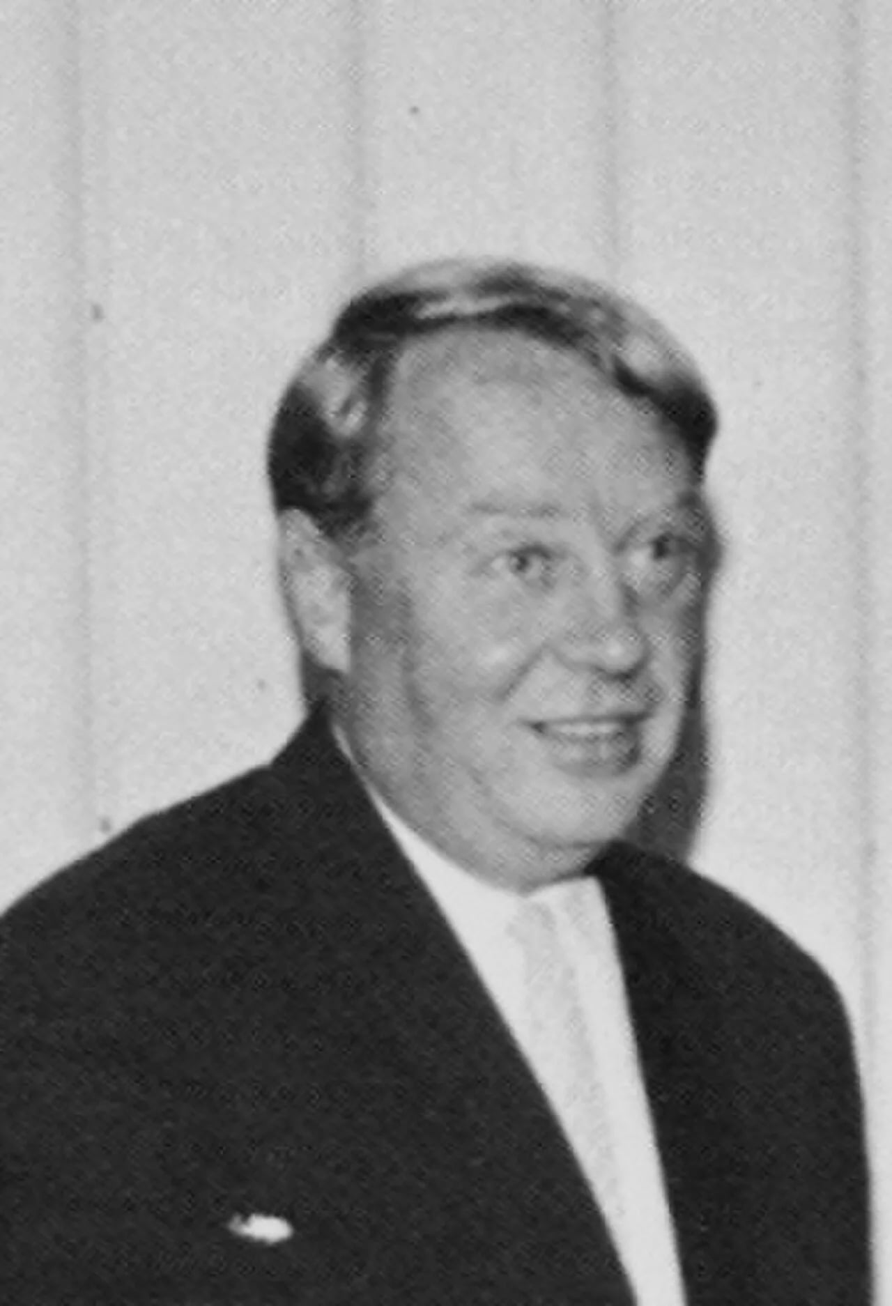 Porträt von Alexei Iwanowitsch Adschubei (1924–1993) – Gedenkseite