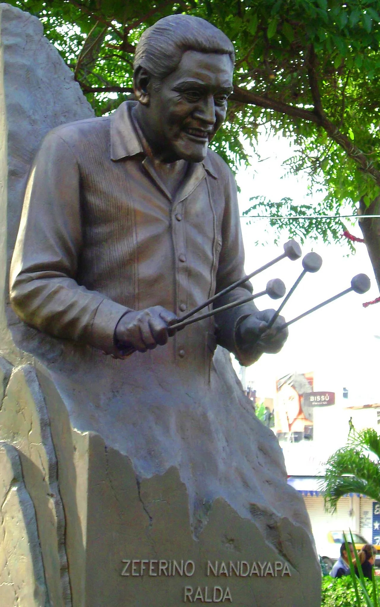 Portrait of Zeferino Nandayapa (1931–2010) – memorial page