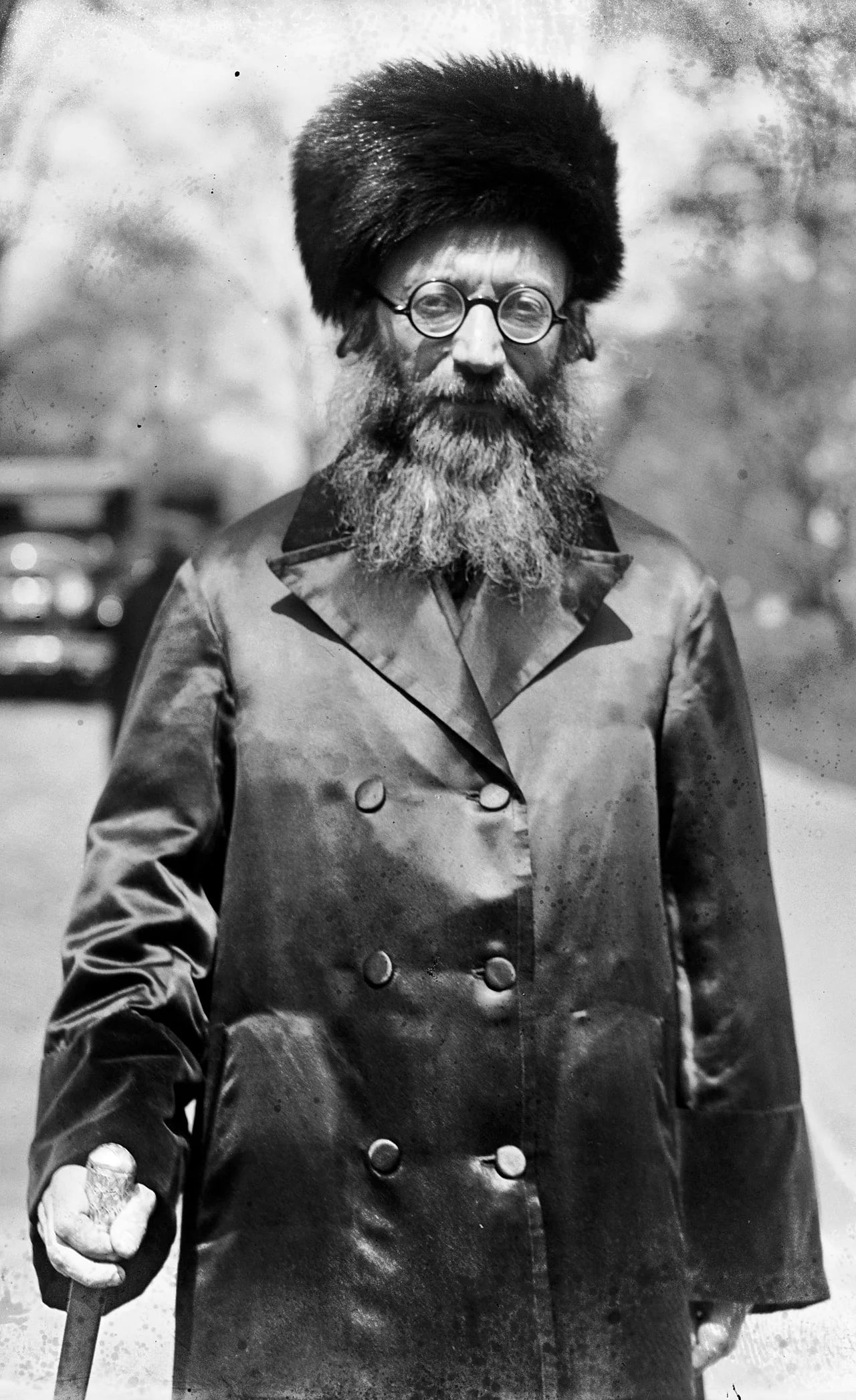 Portrait of Abraham Isaak Kook (1865–1935) – memorial page