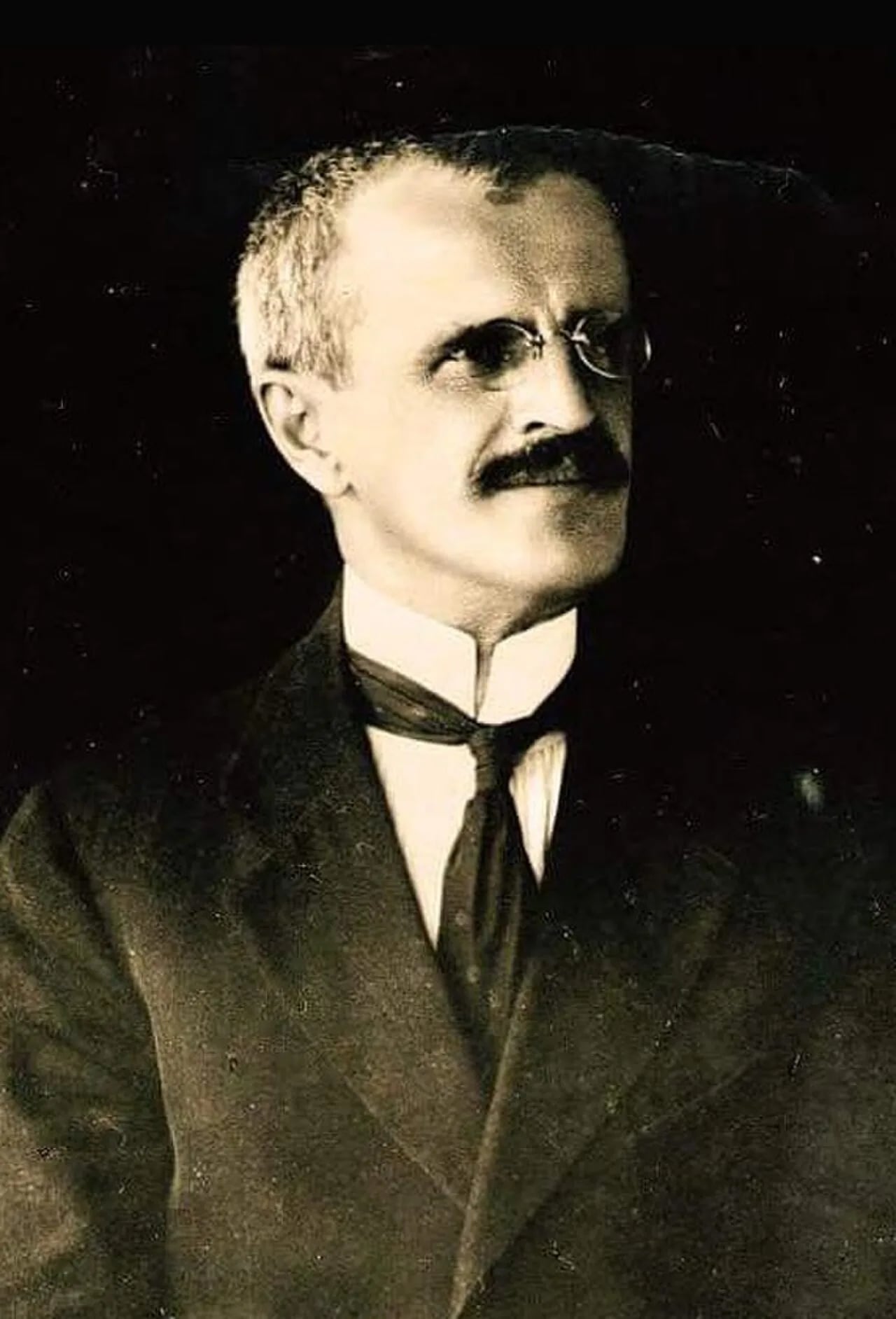 Porträt von Sotir Peçi (1873–1932) – Gedenkseite