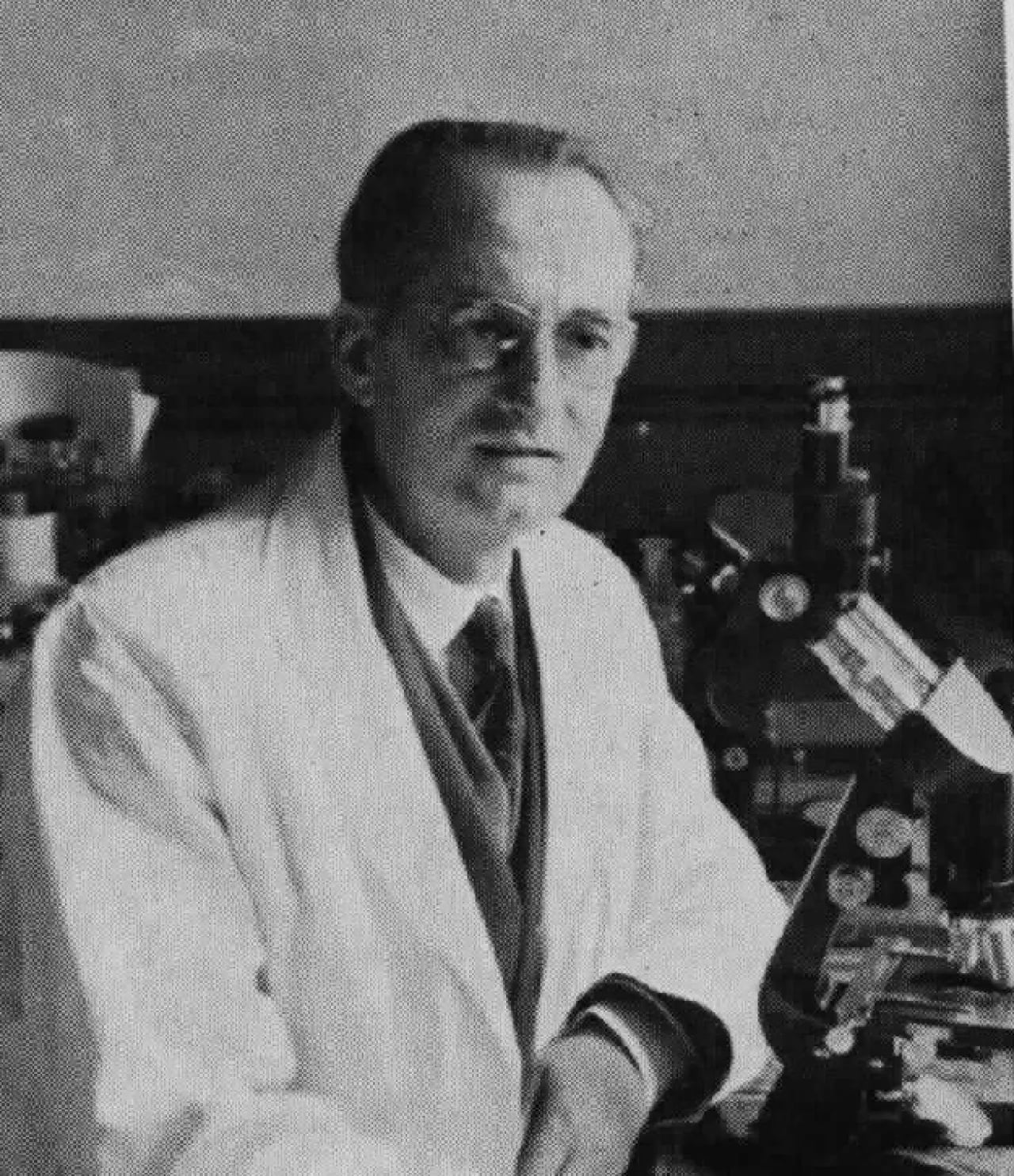 Portrait of Max Vachon (1908–1991) – memorial page