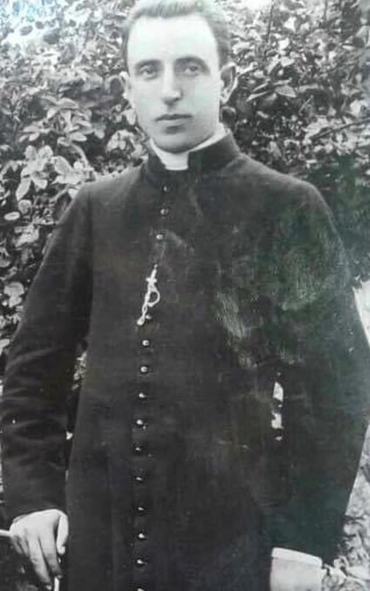 Porträt von Shtjefën Kurti (1898–1971) – Gedenkseite