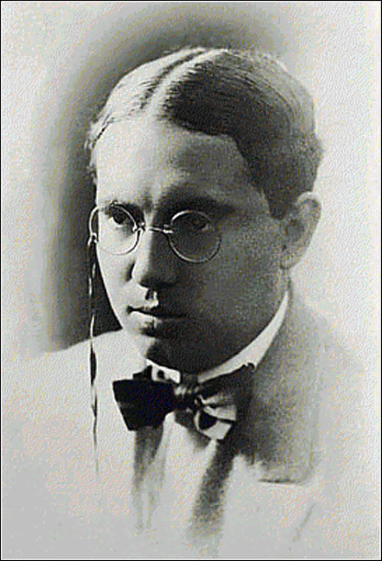 Porträt von Abraham Valdelomar (1888–1919) – Gedenkseite
