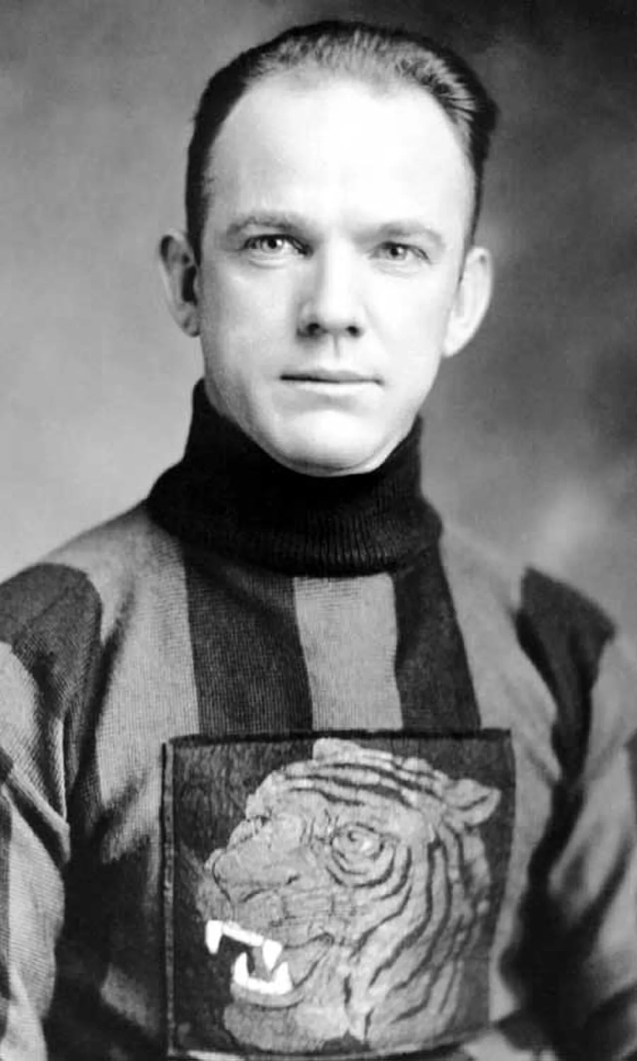Portrait of Mickey Roach (1895–1977) – memorial page