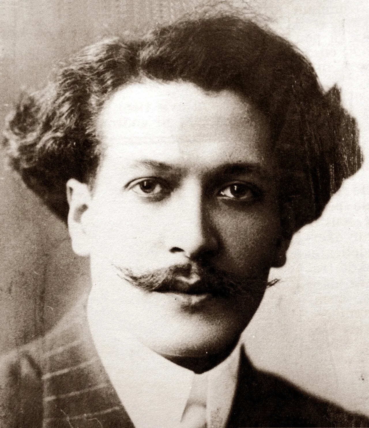 Portrait of Miguel Almereyda (1883–1917) – memorial page