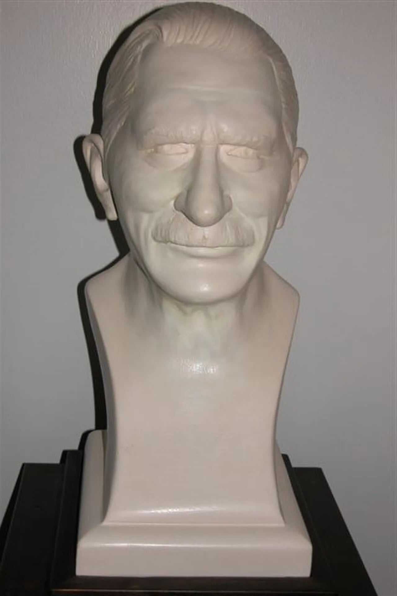 Portrait of Poul F. Joensen (1898–1970) – memorial page