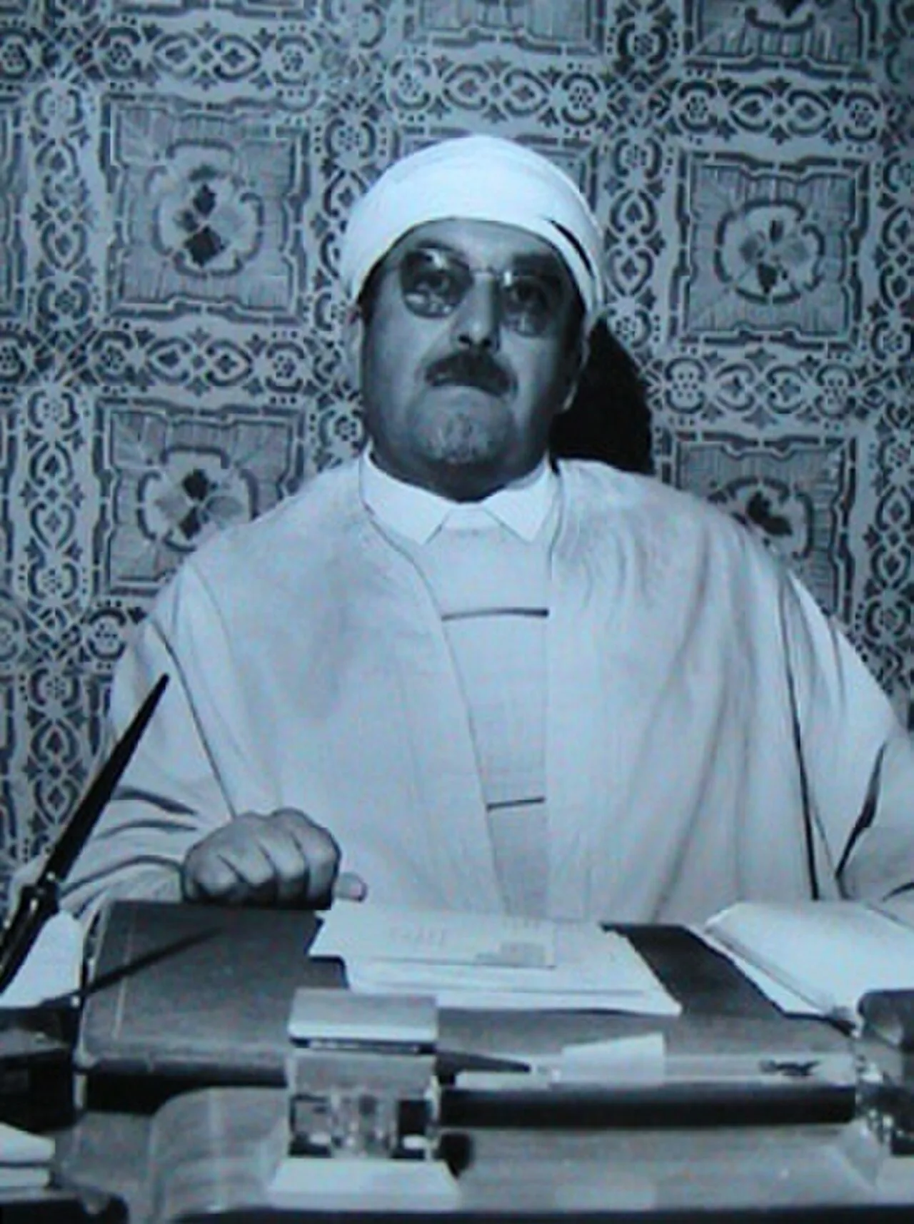 Porträt von Mohamed Fadhel Ben Achour (1909–1970) – Gedenkseite