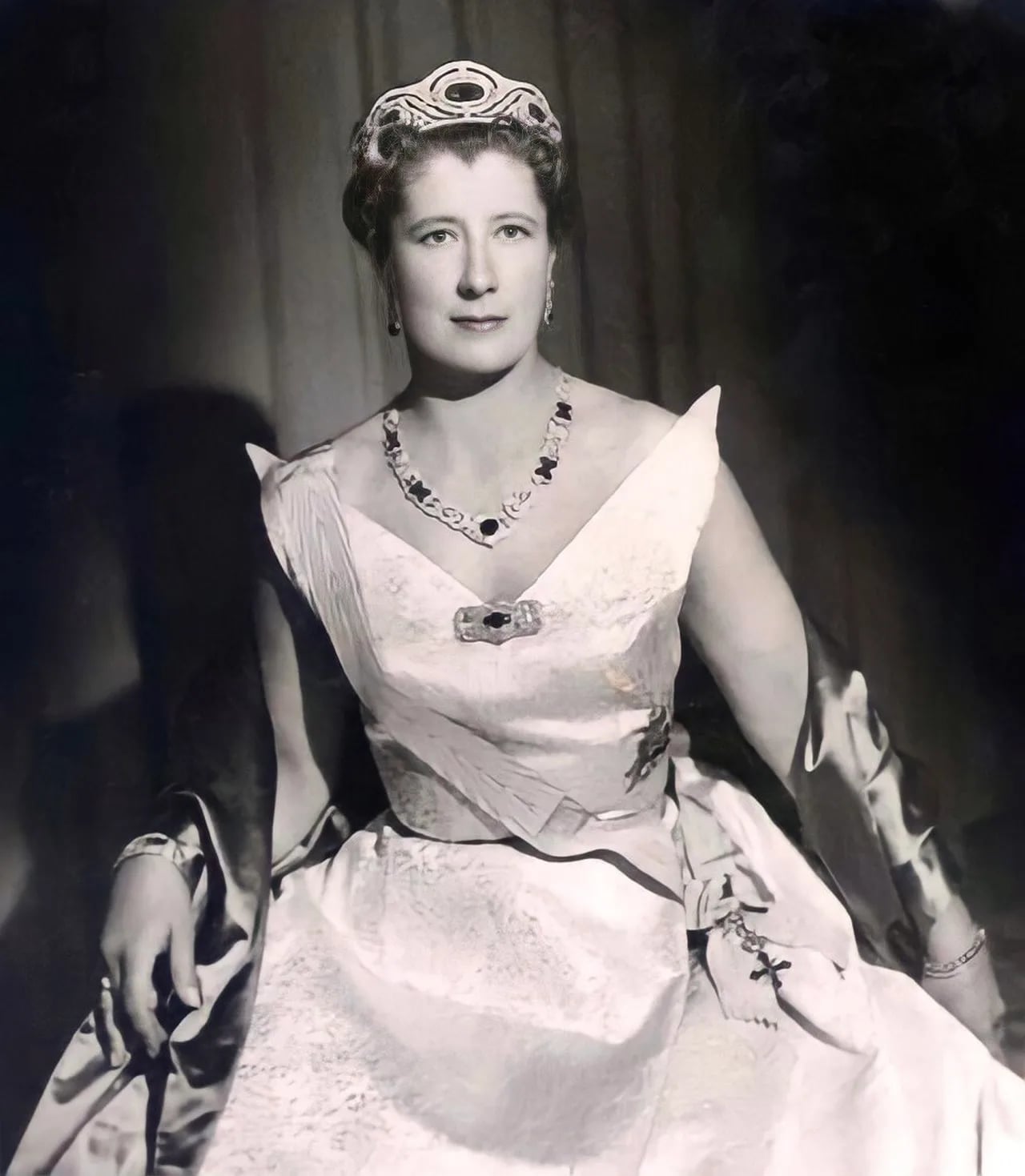 Porträt von Infanta Alicia, Duchess of Calabria (1917–2017) – Gedenkseite