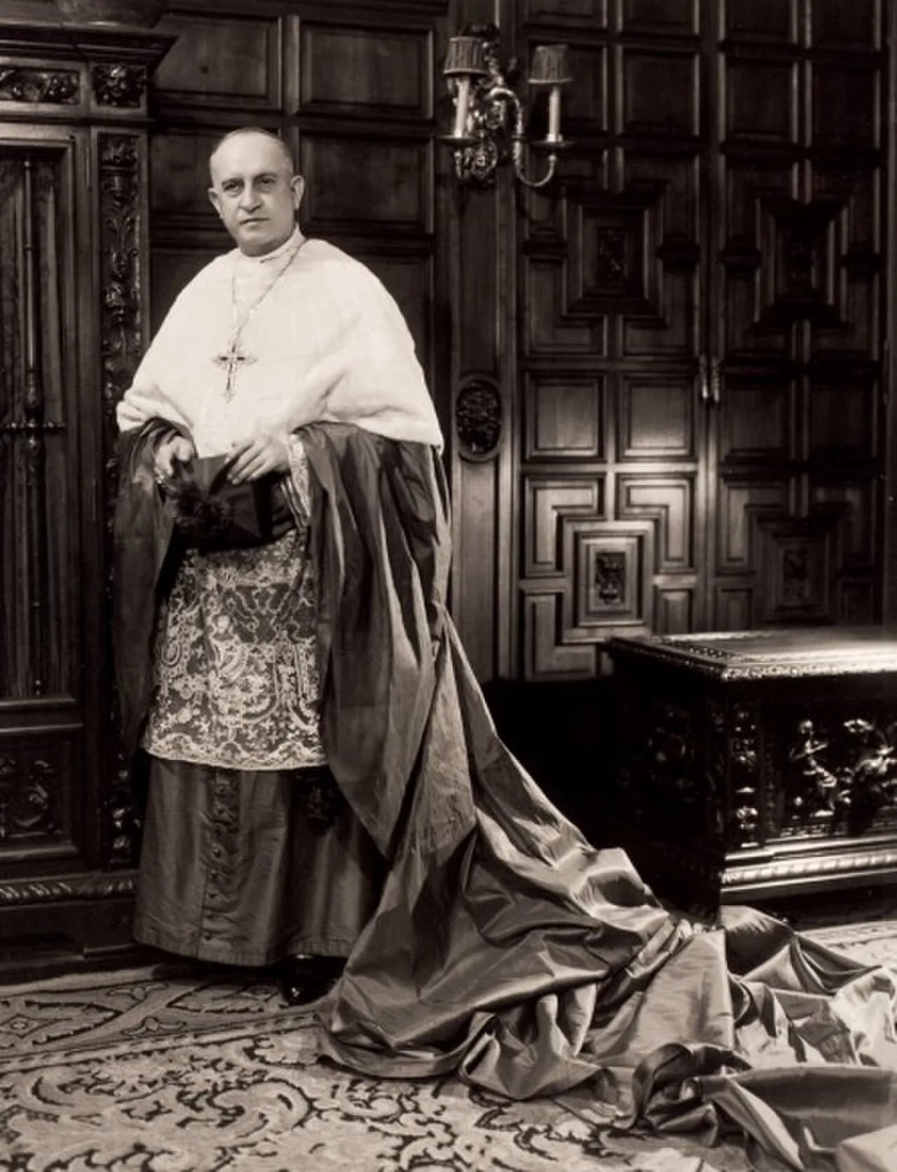 Porträt von Leopoldo Eijo y Garay (1878–1963) – Gedenkseite