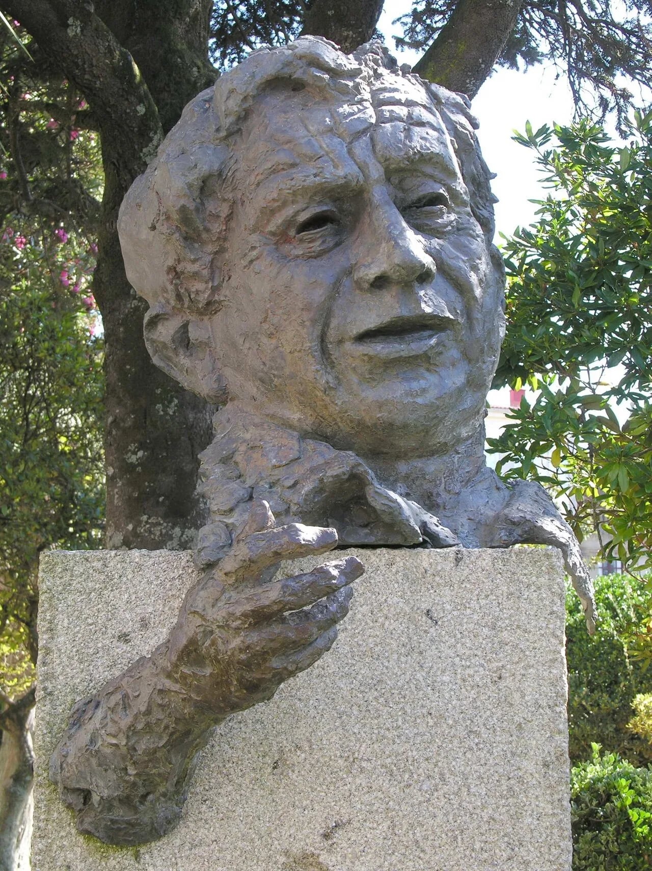 Porträt von Antón Avilés de Taramancos (1935–1992) – Gedenkseite