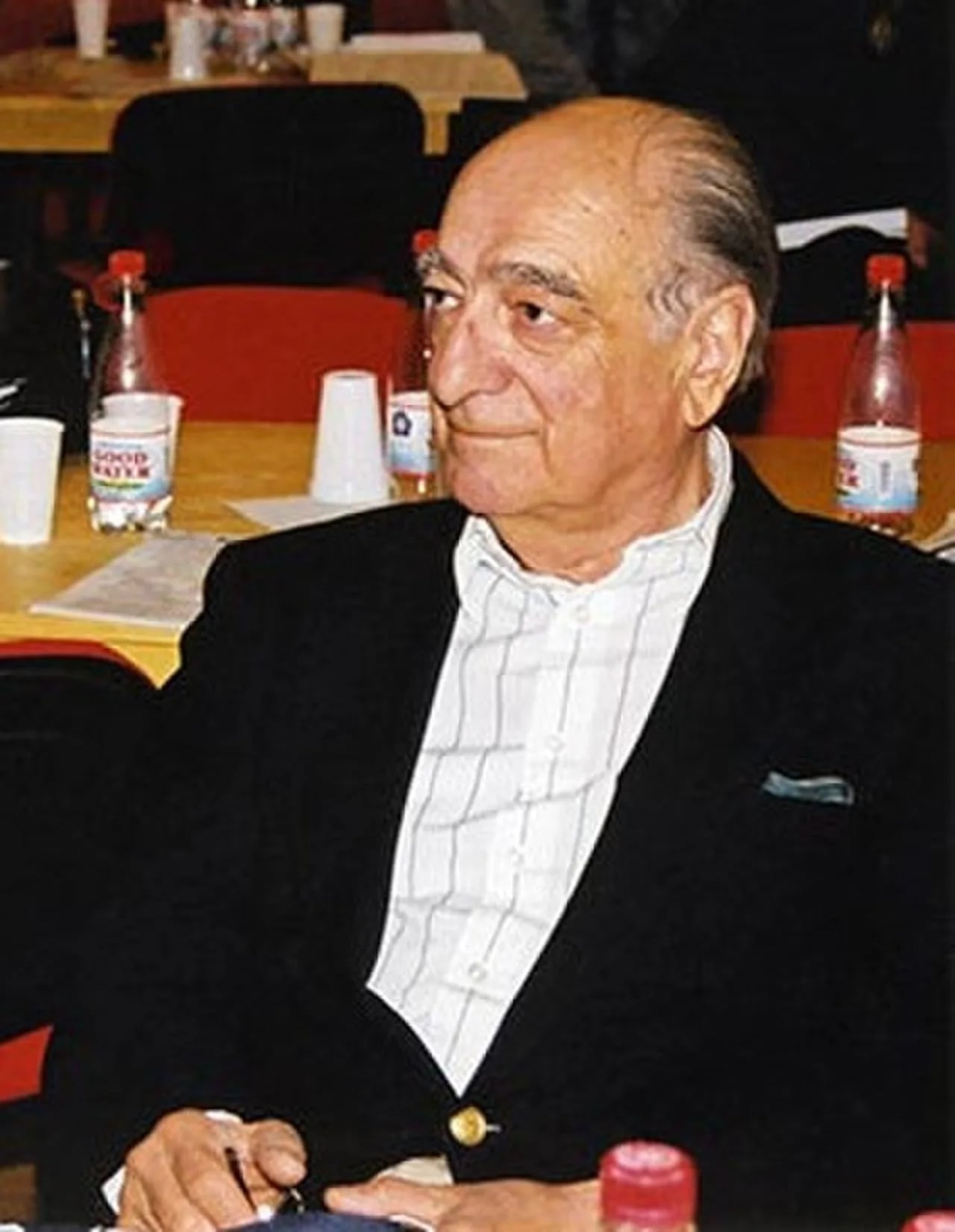 Portrait of Myron Tribus (1921–2016) – memorial page