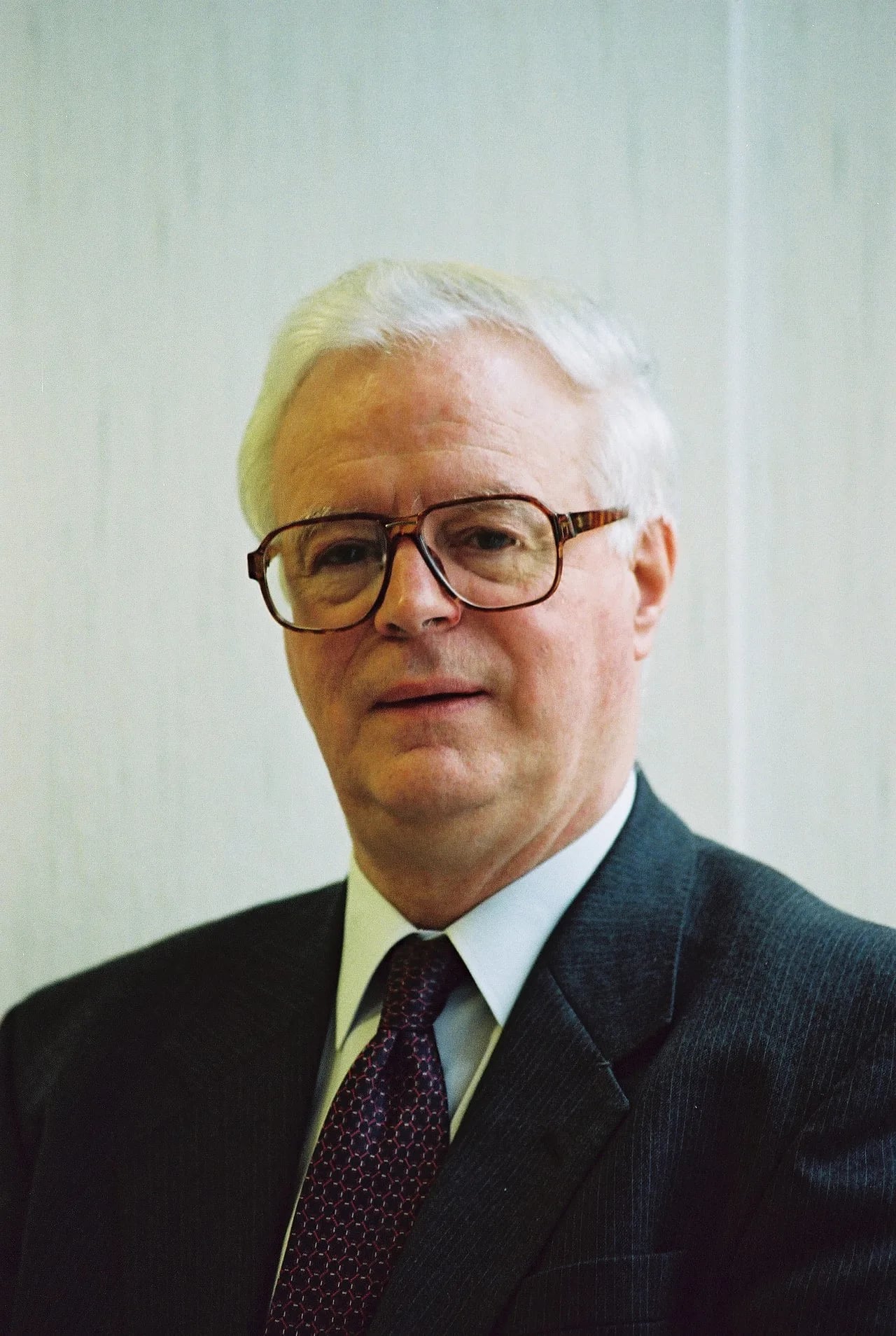 Portrait of Bruce Millan (1927–2013) – memorial page