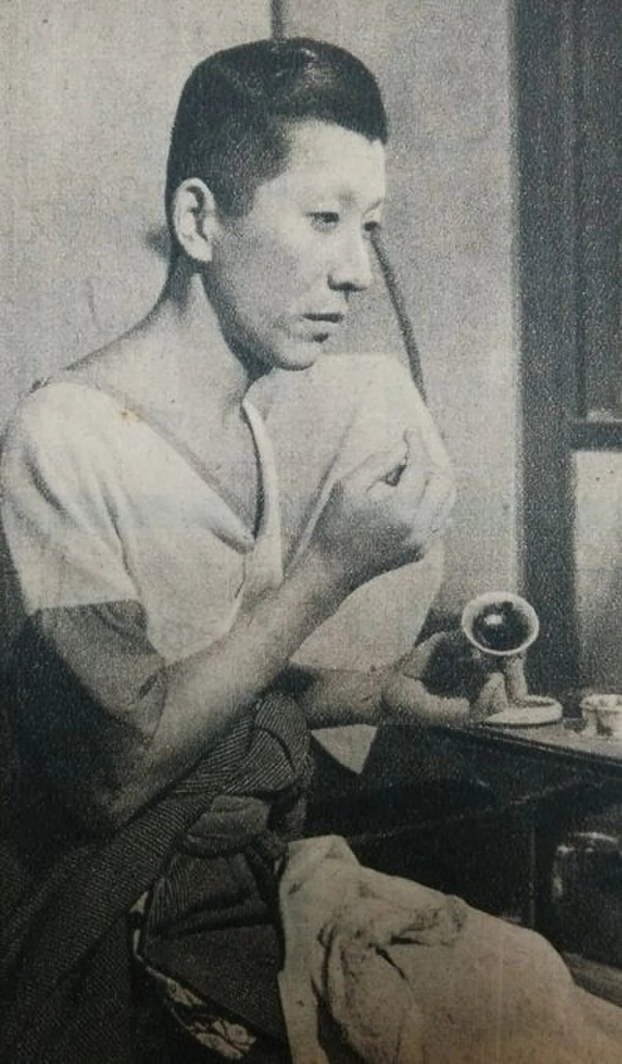 Porträt von Nakamura Utaemon VI. (1917–2001) – Gedenkseite