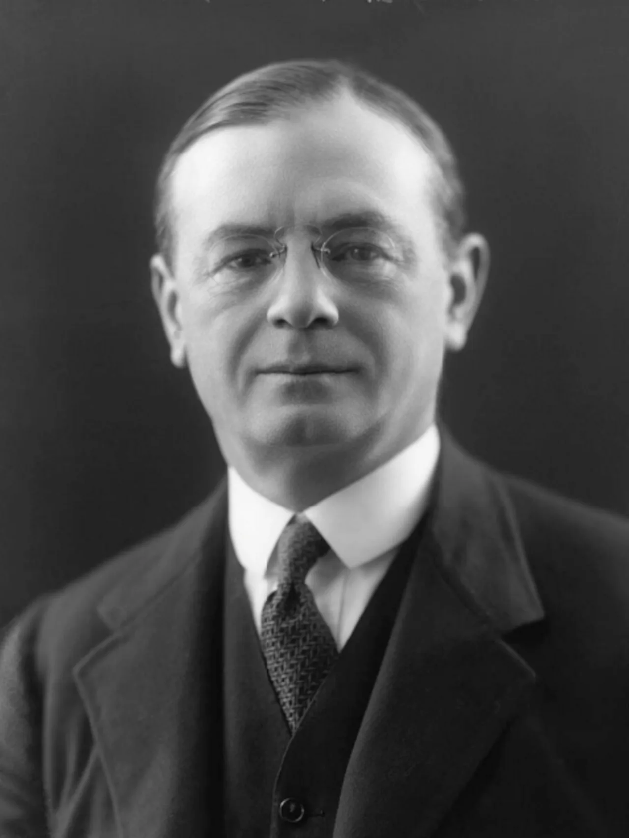 Portrait of Leopold Stennett Amery (1873–1955) – memorial page