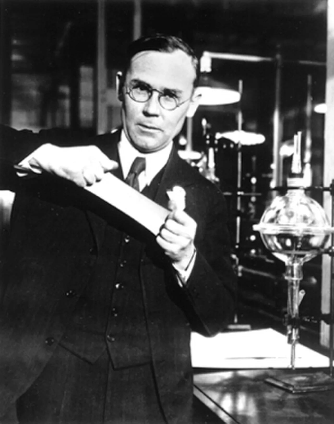 Porträt von Wallace Hume Carothers (1896–1937) – Gedenkseite
