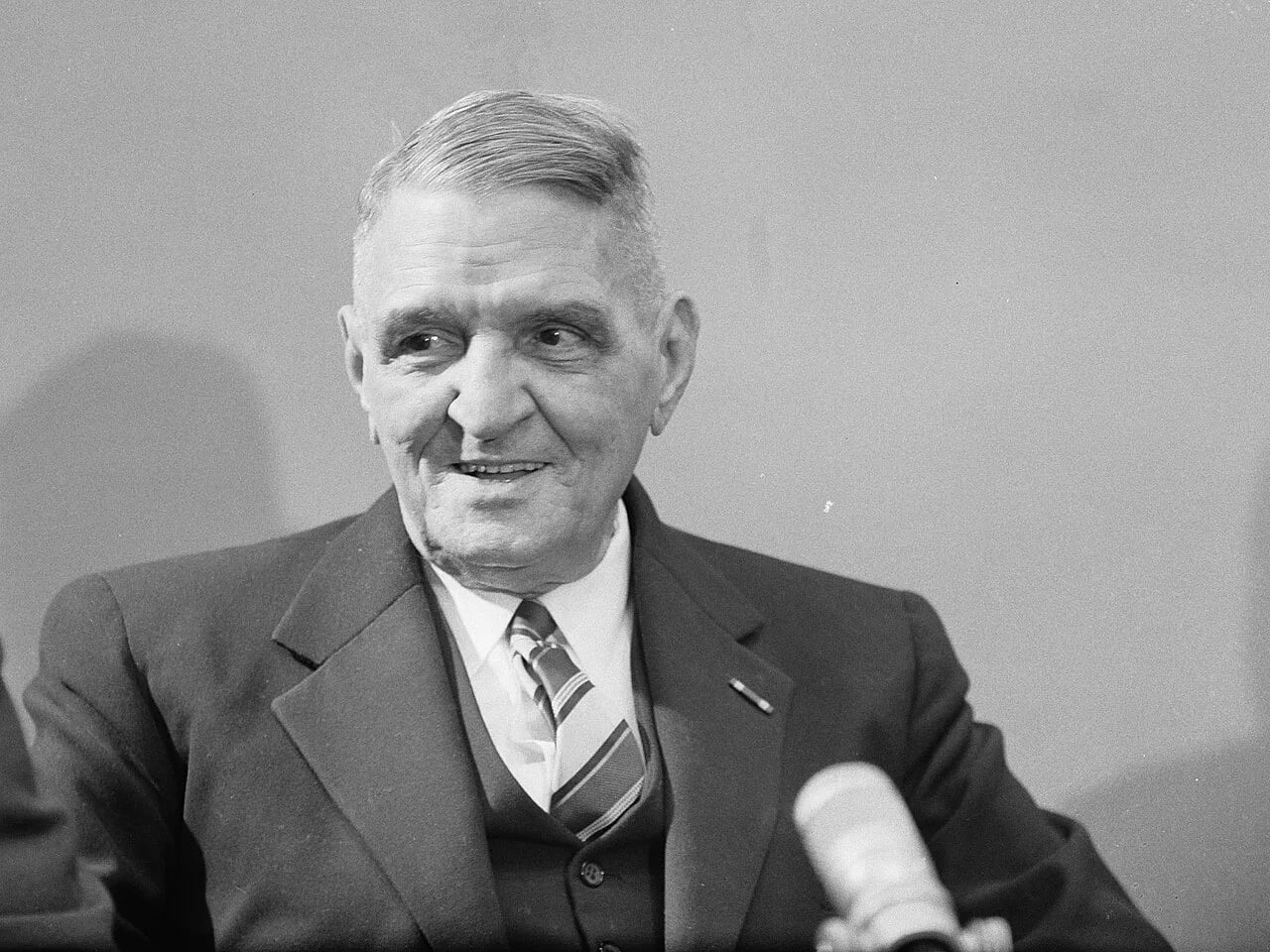 Porträt von Archibald Currie (1888–1986) – Gedenkseite